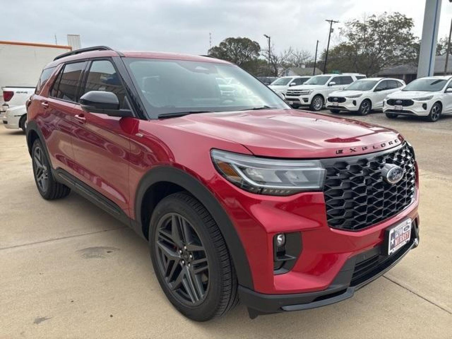 2025 Red Metallic /Onyx Ford Explorer ST-Line (1FMUK8KH9SG) with an 2.3L EcoBoost I-4 engine, Automatic transmission, located at 1105 E Mulberry, Kaufman, TX, 75142, (972) 962-2151, 32.589550, -96.300926 - Red Metallic 2025 Ford Explorer 4D Sport Utility ST-Line 4WD 10-Speed Automatic 2.3L EcoBoost I-4 4WD.<br><br>20/27 City/Highway MPG<br><br><br>Please call Paul Murrey Ford Inc. In Kaufman Texas A Family Dealership Since 1952 Serving the Dallas Fort Worth and East Texas areas for over 70 years. Plea - Photo#6