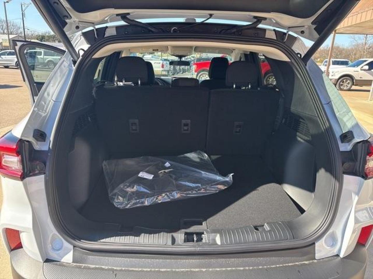 2025 Silver Metallic /Ebony Ford Escape Active (1FMCU0GN2SU) with an 1.5L EcoBoost engine, Automatic transmission, located at 1105 E Mulberry, Kaufman, TX, 75142, (972) 962-2151, 32.589550, -96.300926 - Space Silver Metallic 2025 Ford Escape 4D Sport Utility Active FWD 8-Speed Automatic 1.5L EcoBoost<br><br>27/34 City/Highway MPG<br><br><br>Please call Paul Murrey Ford Inc. In Kaufman Texas A Family Dealership Since 1952 Serving the Dallas Fort Worth and East Texas areas for over 70 years. Please c - Photo#11