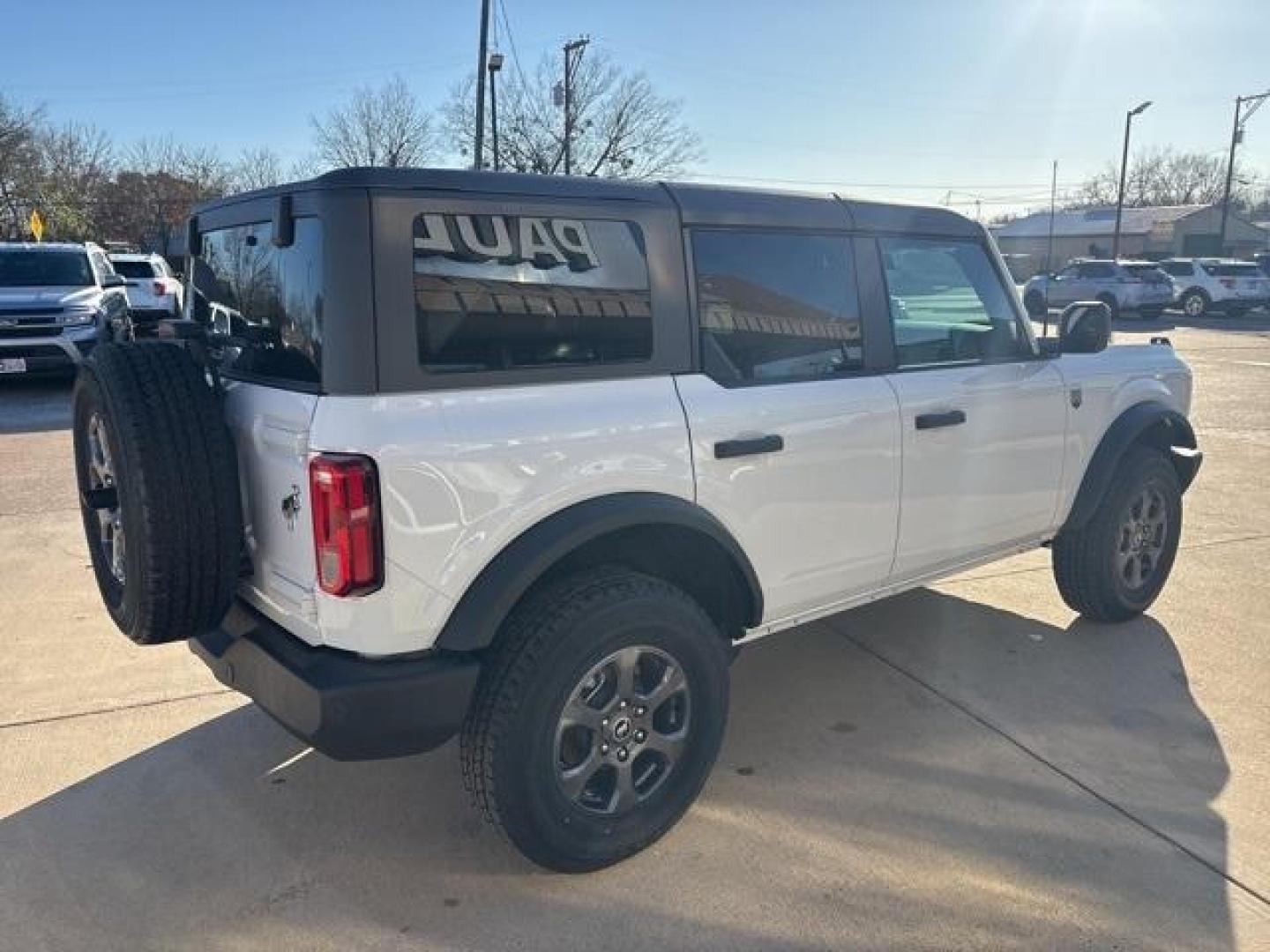 2024 Oxford White /Dark Gray W/Black Onyx Ford Bronco Big Bend (1FMDE7BH1RL) with an 2.3L EcoBoost I-4 engine, Automatic transmission, located at 1105 E Mulberry, Kaufman, TX, 75142, (972) 962-2151, 32.589550, -96.300926 - Photo#4