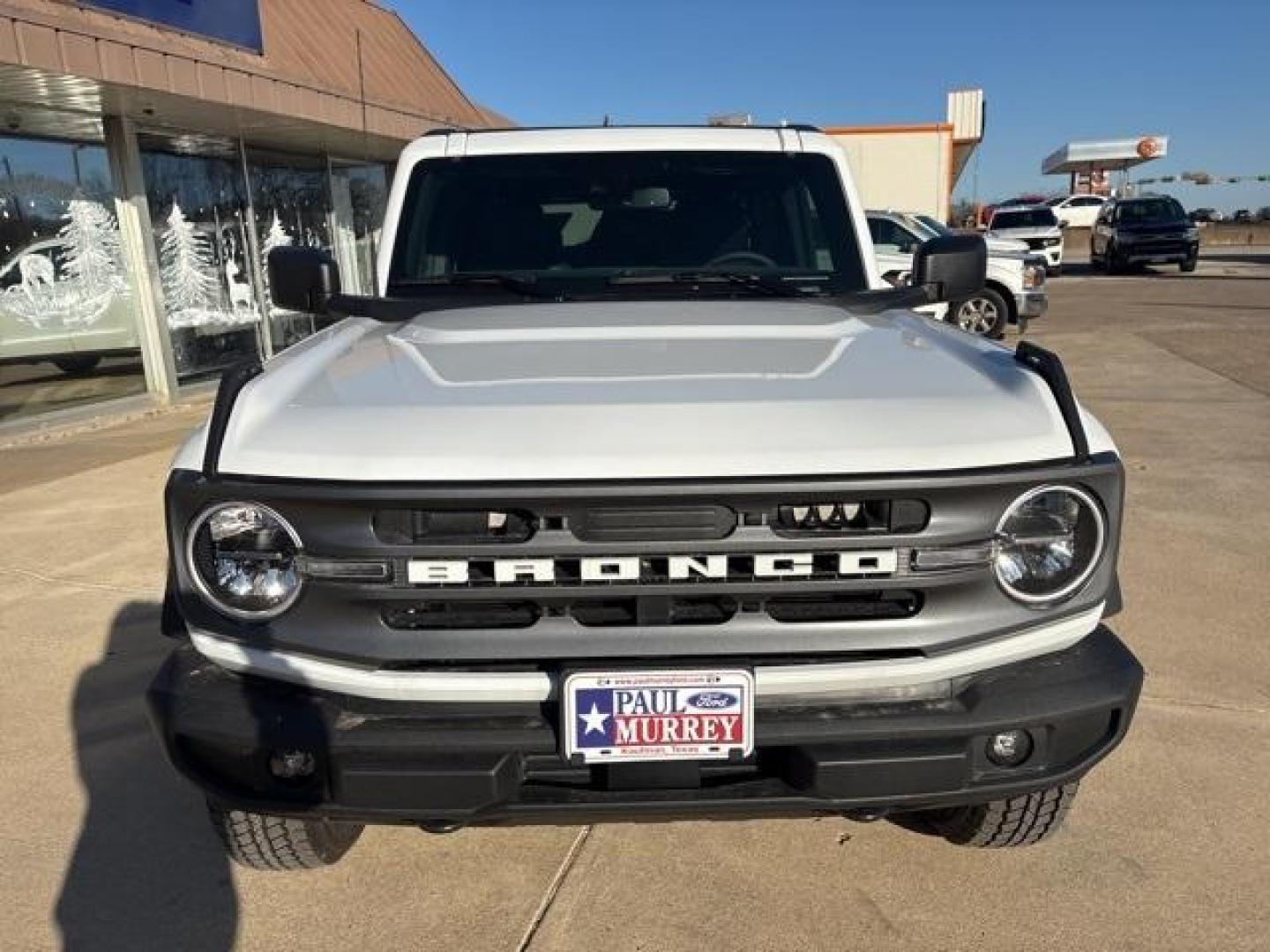 2024 Oxford White /Dark Gray W/Black Onyx Ford Bronco Big Bend (1FMDE7BH1RL) with an 2.3L EcoBoost I-4 engine, Automatic transmission, located at 1105 E Mulberry, Kaufman, TX, 75142, (972) 962-2151, 32.589550, -96.300926 - Photo#6