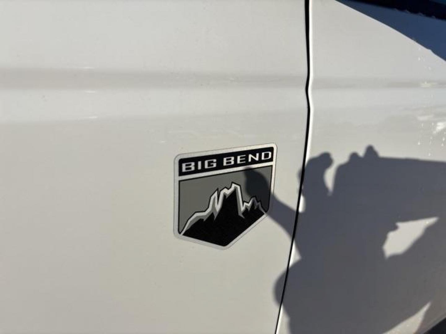 2024 Oxford White /Dark Gray W/Black Onyx Ford Bronco Big Bend (1FMDE7BH1RL) with an 2.3L EcoBoost I-4 engine, Automatic transmission, located at 1105 E Mulberry, Kaufman, TX, 75142, (972) 962-2151, 32.589550, -96.300926 - Photo#7
