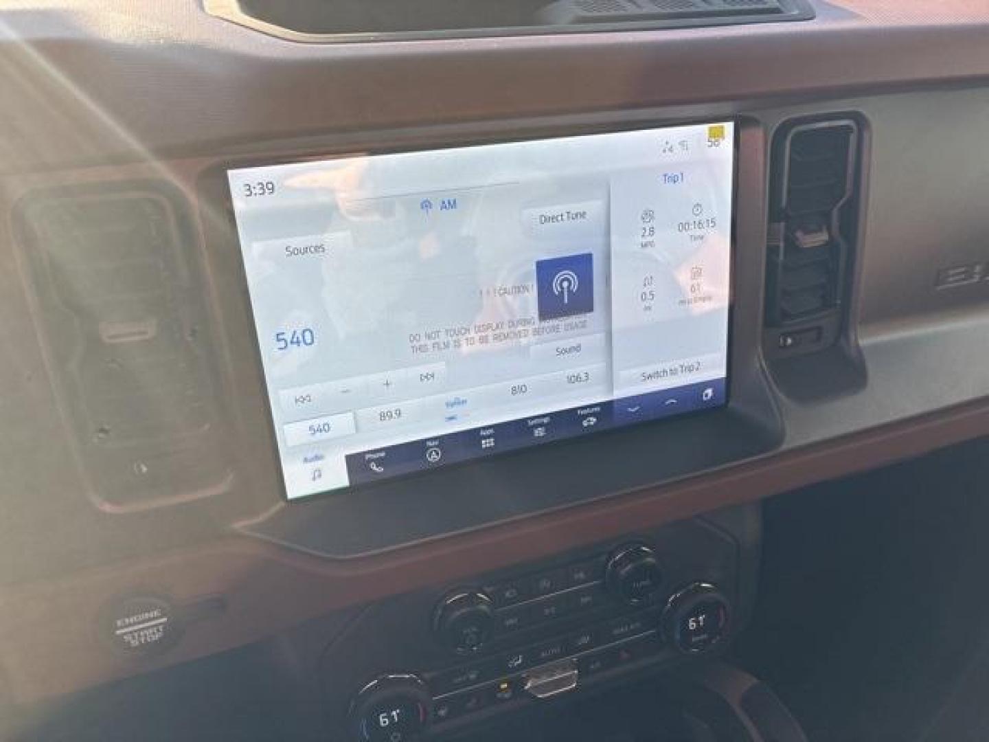 2024 Oxford White /Roast W/Black Onyx Ford Bronco Outer Banks (1FMDE8BH1RL) with an 2.3L EcoBoost I-4 engine, Automatic transmission, located at 1105 E Mulberry, Kaufman, TX, 75142, (972) 962-2151, 32.589550, -96.300926 - Oxford White 2024 Ford Bronco 4D Sport Utility Outer Banks 4WD 10-Speed Automatic 2.3L EcoBoost I-4<br><br><br>Please call Paul Murrey Ford Inc. In Kaufman Texas A Family Dealership Since 1952 Serving the Dallas Fort Worth and East Texas areas for over 70 years. Please call 972-962-2151 www.murreyfo - Photo#15
