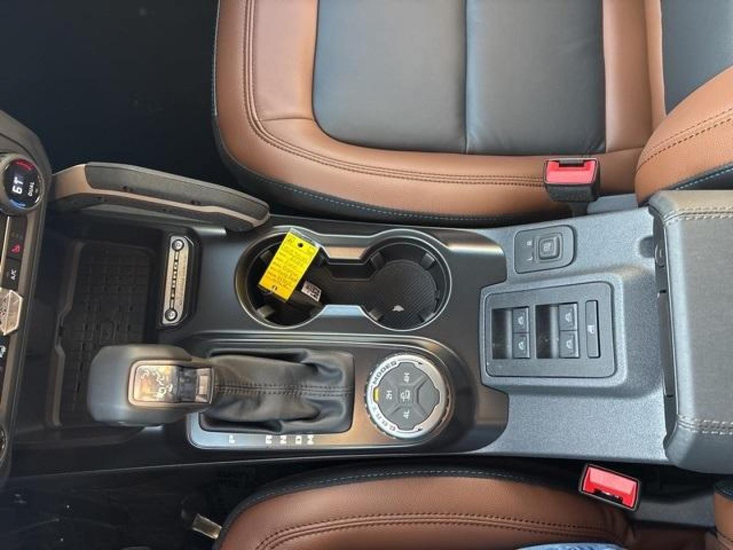 2024 Oxford White /Roast W/Black Onyx Ford Bronco Outer Banks (1FMDE8BH1RL) with an 2.3L EcoBoost I-4 engine, Automatic transmission, located at 1105 E Mulberry, Kaufman, TX, 75142, (972) 962-2151, 32.589550, -96.300926 - Oxford White 2024 Ford Bronco 4D Sport Utility Outer Banks 4WD 10-Speed Automatic 2.3L EcoBoost I-4<br><br><br>Please call Paul Murrey Ford Inc. In Kaufman Texas A Family Dealership Since 1952 Serving the Dallas Fort Worth and East Texas areas for over 70 years. Please call 972-962-2151 www.murreyfo - Photo#16