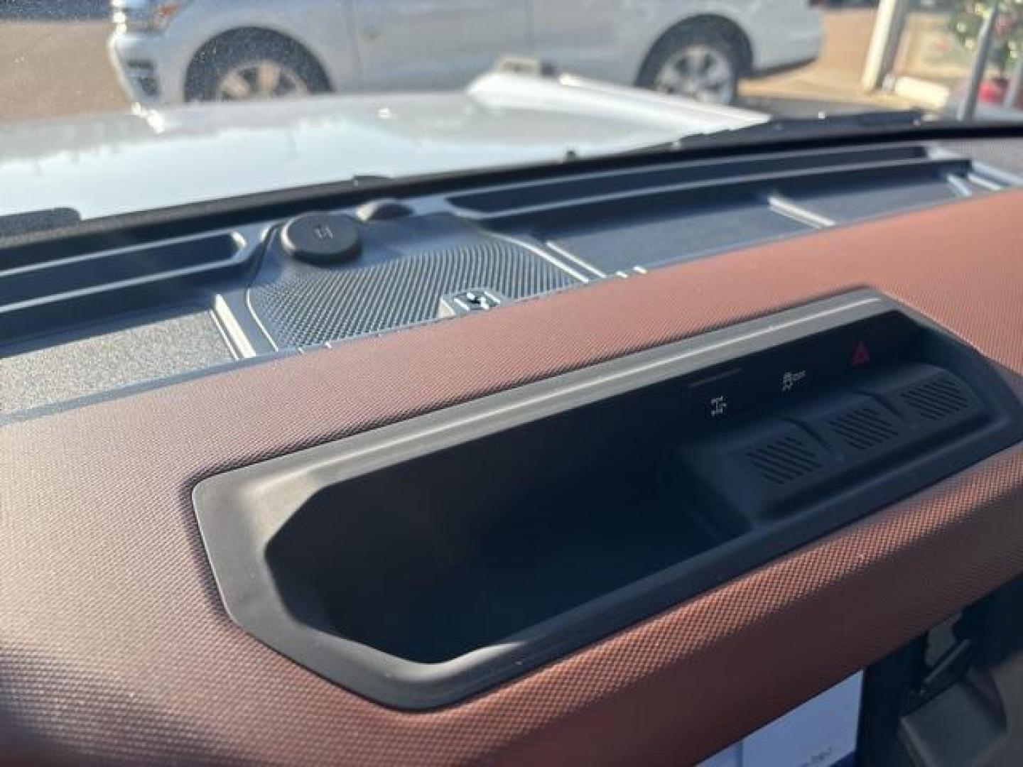 2024 Oxford White /Roast W/Black Onyx Ford Bronco Outer Banks (1FMDE8BH1RL) with an 2.3L EcoBoost I-4 engine, Automatic transmission, located at 1105 E Mulberry, Kaufman, TX, 75142, (972) 962-2151, 32.589550, -96.300926 - Oxford White 2024 Ford Bronco 4D Sport Utility Outer Banks 4WD 10-Speed Automatic 2.3L EcoBoost I-4<br><br><br>Please call Paul Murrey Ford Inc. In Kaufman Texas A Family Dealership Since 1952 Serving the Dallas Fort Worth and East Texas areas for over 70 years. Please call 972-962-2151 www.murreyfo - Photo#17