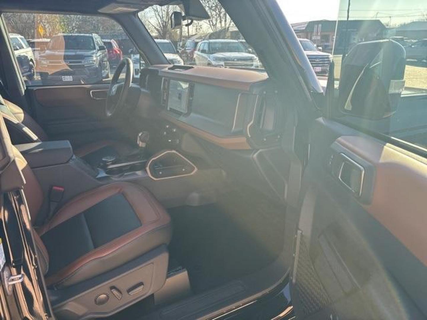 2024 Shadow Black /Roast W/Black Onyx Ford Bronco Outer Banks (1FMDE8BH0RL) with an 2.3L EcoBoost I-4 engine, Automatic transmission, located at 1105 E Mulberry, Kaufman, TX, 75142, (972) 962-2151, 32.589550, -96.300926 - Shadow Black 2024 Ford Bronco 4D Sport Utility Outer Banks 4WD 10-Speed Automatic 2.3L EcoBoost I-4<br><br><br>Please call Paul Murrey Ford Inc. In Kaufman Texas A Family Dealership Since 1952 Serving the Dallas Fort Worth and East Texas areas for over 70 years. Please call 972-962-2151 www.murreyfo - Photo#12