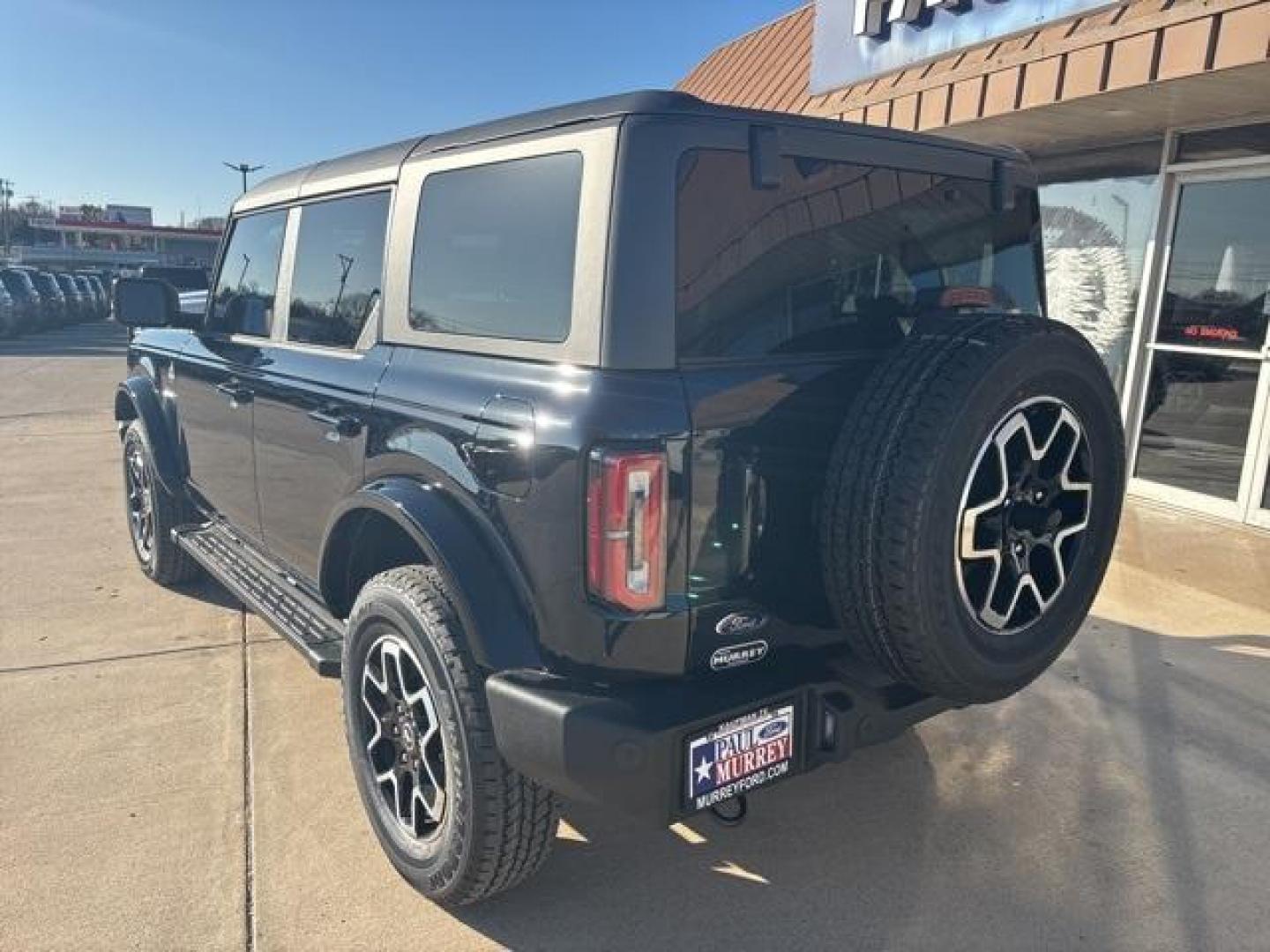 2024 Shadow Black /Roast W/Black Onyx Ford Bronco Outer Banks (1FMDE8BH0RL) with an 2.3L EcoBoost I-4 engine, Automatic transmission, located at 1105 E Mulberry, Kaufman, TX, 75142, (972) 962-2151, 32.589550, -96.300926 - Shadow Black 2024 Ford Bronco 4D Sport Utility Outer Banks 4WD 10-Speed Automatic 2.3L EcoBoost I-4<br><br><br>Please call Paul Murrey Ford Inc. In Kaufman Texas A Family Dealership Since 1952 Serving the Dallas Fort Worth and East Texas areas for over 70 years. Please call 972-962-2151 www.murreyfo - Photo#3