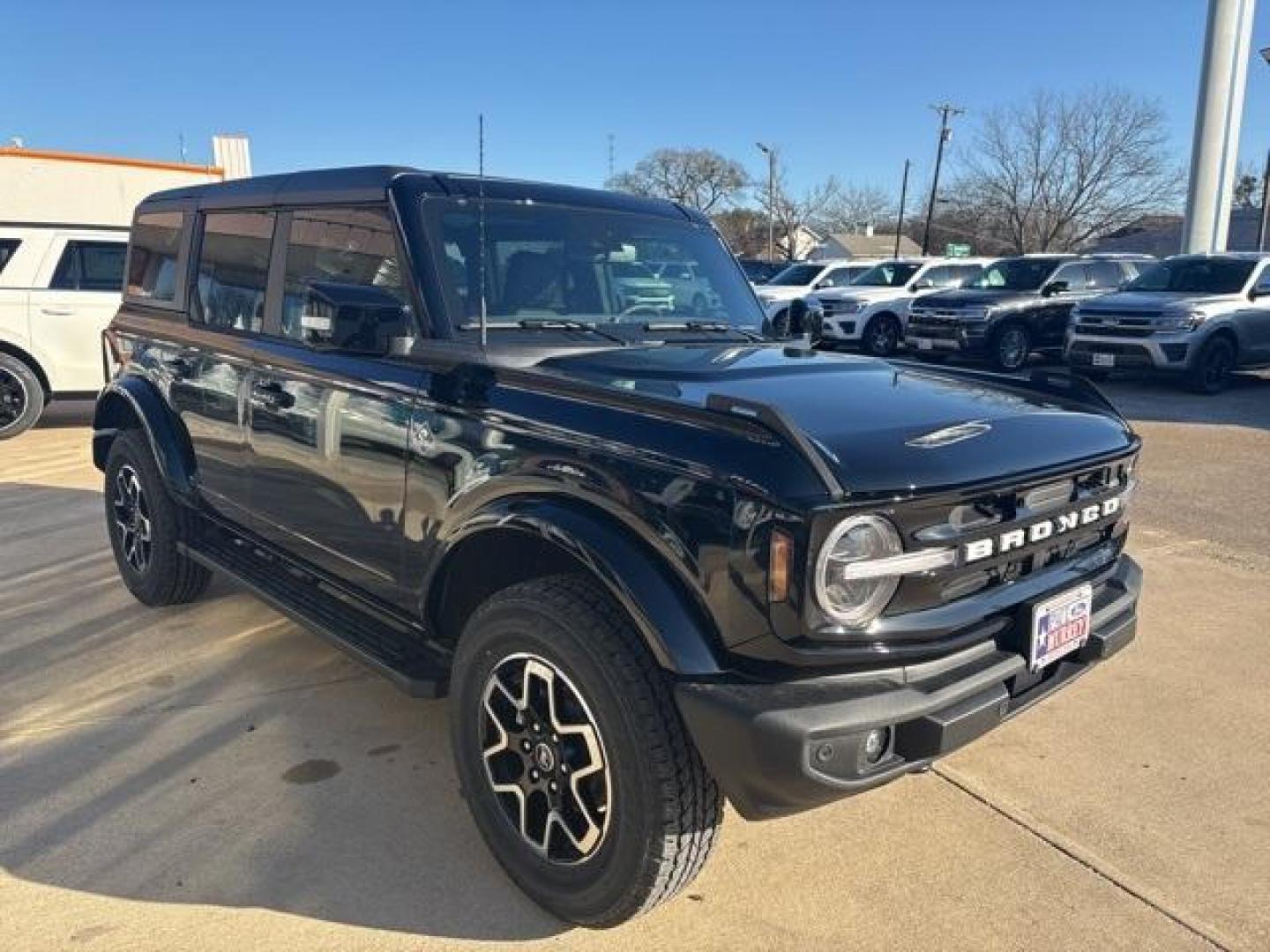 2024 Shadow Black /Roast W/Black Onyx Ford Bronco Outer Banks (1FMDE8BH0RL) with an 2.3L EcoBoost I-4 engine, Automatic transmission, located at 1105 E Mulberry, Kaufman, TX, 75142, (972) 962-2151, 32.589550, -96.300926 - Shadow Black 2024 Ford Bronco 4D Sport Utility Outer Banks 4WD 10-Speed Automatic 2.3L EcoBoost I-4<br><br><br>Please call Paul Murrey Ford Inc. In Kaufman Texas A Family Dealership Since 1952 Serving the Dallas Fort Worth and East Texas areas for over 70 years. Please call 972-962-2151 www.murreyfo - Photo#6