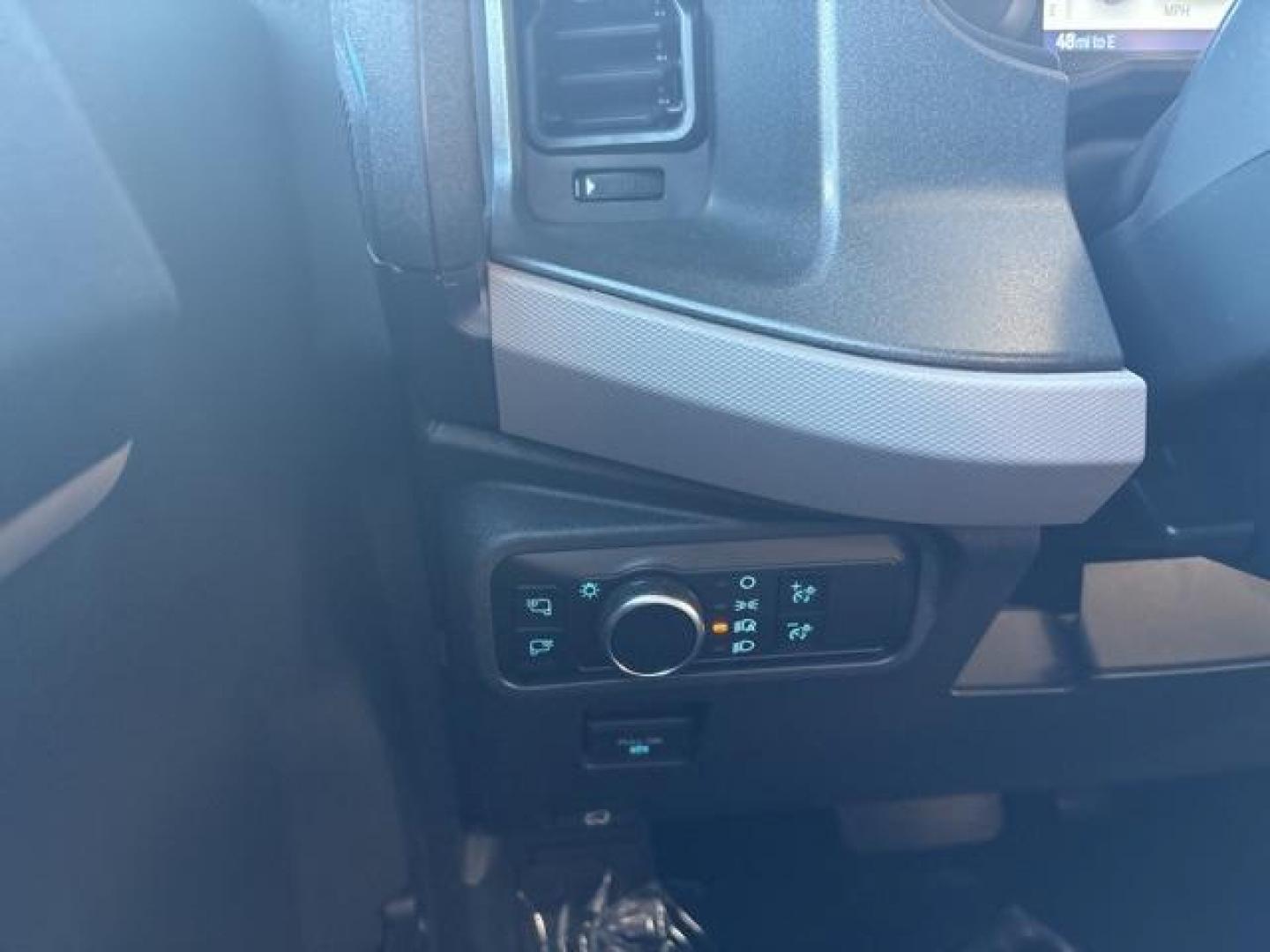 2024 Gray Metallic /Black Ford Bronco Wildtrak (1FMEE2BP9RL) with an 2.7L EcoBoost V6 engine, Automatic transmission, located at 1105 E Mulberry, Kaufman, TX, 75142, (972) 962-2151, 32.589550, -96.300926 - Carbonized Gray Metallic 2024 Ford Bronco 4D Sport Utility Wildtrak 4WD 10-Speed Automatic 2.7L EcoBoost V6<br><br><br>Please call Paul Murrey Ford Inc. In Kaufman Texas A Family Dealership Since 1952 Serving the Dallas Fort Worth and East Texas areas for over 70 years. Please call 972-962-2151 www. - Photo#15