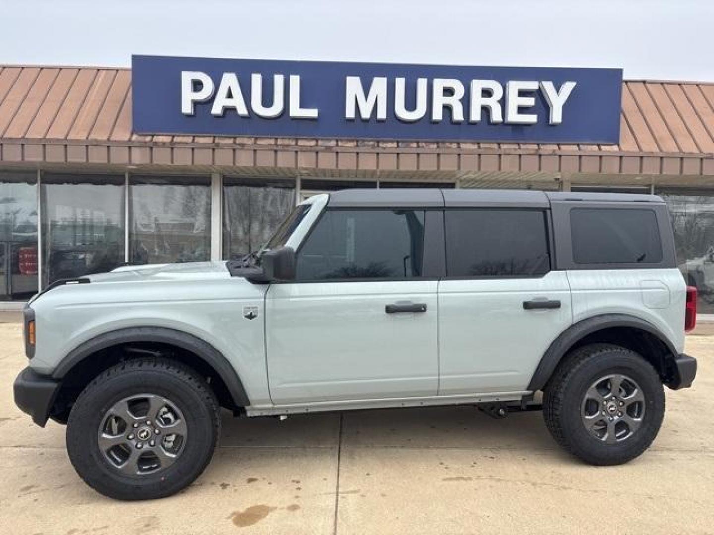 2024 Cactus /Dark Gray W/Black Onyx Ford Bronco Big Bend (1FMDE7BH7RL) with an 2.3L EcoBoost I-4 engine, Automatic transmission, located at 1105 E Mulberry, Kaufman, TX, 75142, (972) 962-2151, 32.589550, -96.300926 - Cactus Gray 2024 Ford Bronco 4D Sport Utility Big Bend 4WD 10-Speed Automatic 2.3L EcoBoost I-4<br><br><br>Please call Paul Murrey Ford Inc. In Kaufman Texas A Family Dealership Since 1952 Serving the Dallas Fort Worth and East Texas areas for over 70 years. Please call 972-962-2151 www.murreyford.c - Photo#0
