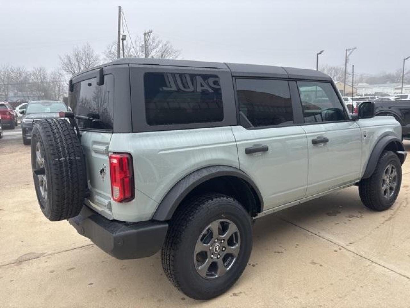2024 Cactus /Dark Gray W/Black Onyx Ford Bronco Big Bend (1FMDE7BH7RL) with an 2.3L EcoBoost I-4 engine, Automatic transmission, located at 1105 E Mulberry, Kaufman, TX, 75142, (972) 962-2151, 32.589550, -96.300926 - Cactus Gray 2024 Ford Bronco 4D Sport Utility Big Bend 4WD 10-Speed Automatic 2.3L EcoBoost I-4<br><br><br>Please call Paul Murrey Ford Inc. In Kaufman Texas A Family Dealership Since 1952 Serving the Dallas Fort Worth and East Texas areas for over 70 years. Please call 972-962-2151 www.murreyford.c - Photo#5