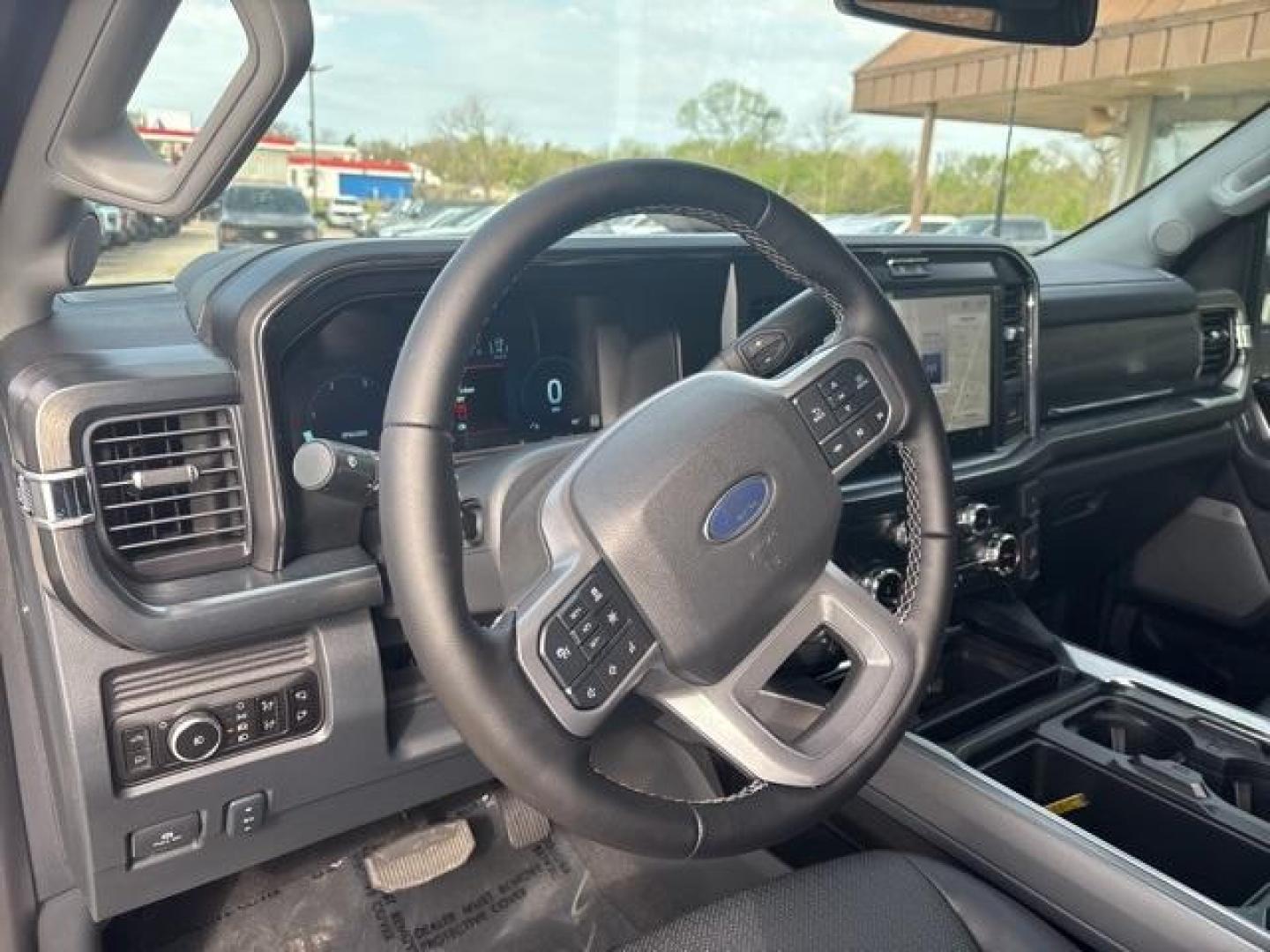 2025 White Metallic /Black Onyx Ford F-350SD Lariat (1FT8W3BT2SE) with an Power Stroke 6.7L V8 DI 32V OHV Turbodiesel engine, Automatic transmission, located at 1105 E Mulberry, Kaufman, TX, 75142, (972) 962-2151, 32.589550, -96.300926 - Star White Metallic Tri-Coat 2025 Ford F-350SD 4D Crew Cab Lariat 4WD 10-Speed Automatic Power Stroke 6.7L V8 DI 32V OHV Turbodiesel 4WD.<br><br><br>Please call Paul Murrey Ford Inc. In Kaufman Texas A Family Dealership Since 1952 Serving the Dallas Fort Worth and East Texas areas for over 70 years. - Photo#11