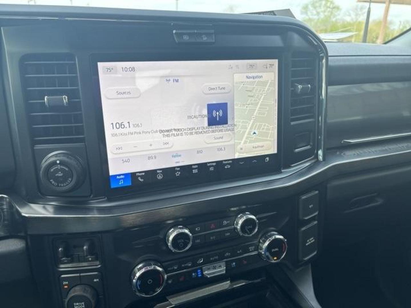 2025 White Metallic /Black Onyx Ford F-350SD Lariat (1FT8W3BT2SE) with an Power Stroke 6.7L V8 DI 32V OHV Turbodiesel engine, Automatic transmission, located at 1105 E Mulberry, Kaufman, TX, 75142, (972) 962-2151, 32.589550, -96.300926 - Star White Metallic Tri-Coat 2025 Ford F-350SD 4D Crew Cab Lariat 4WD 10-Speed Automatic Power Stroke 6.7L V8 DI 32V OHV Turbodiesel 4WD.<br><br><br>Please call Paul Murrey Ford Inc. In Kaufman Texas A Family Dealership Since 1952 Serving the Dallas Fort Worth and East Texas areas for over 70 years. - Photo#19