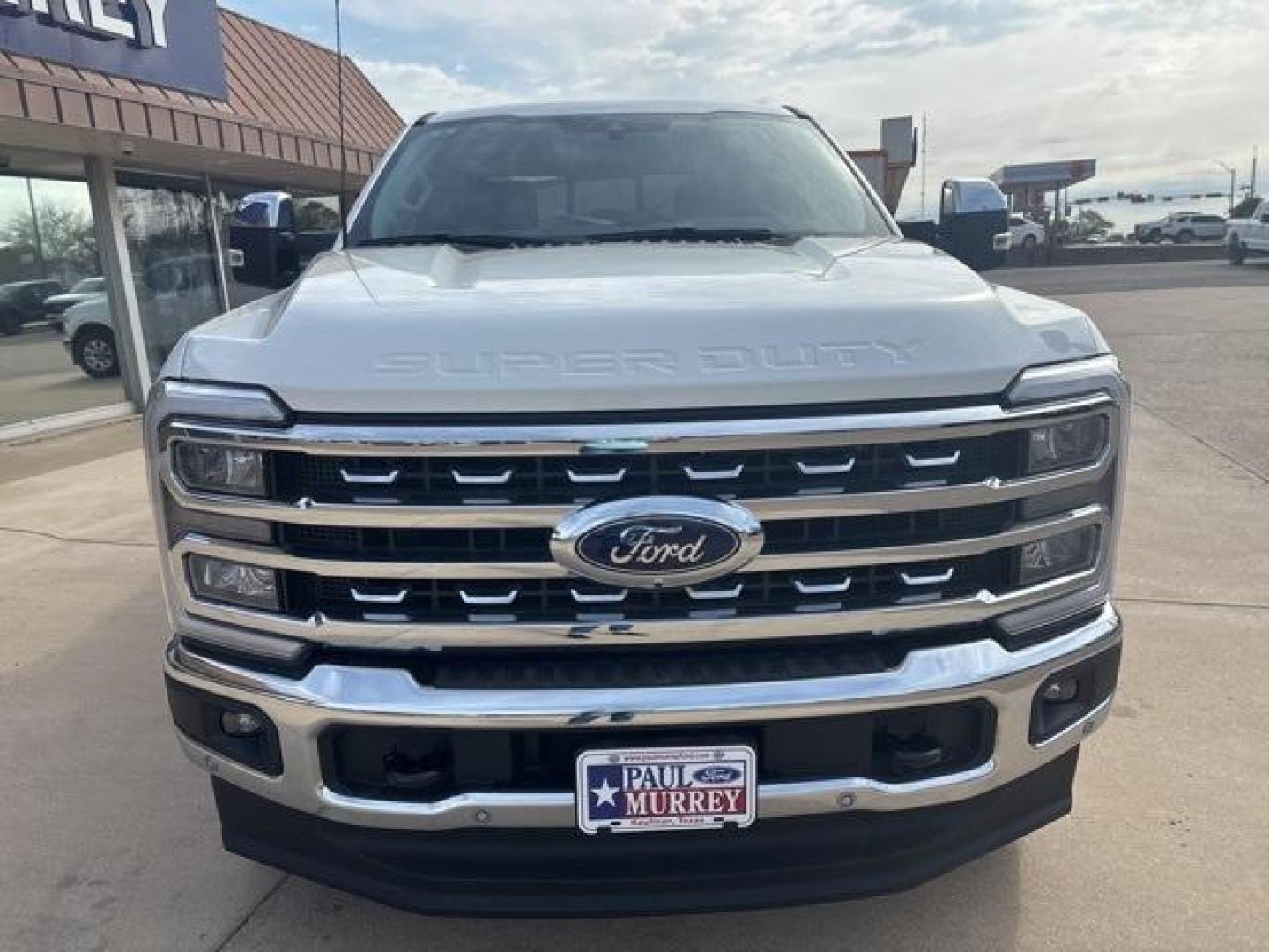 2025 White Metallic /Black Onyx Ford F-350SD Lariat (1FT8W3BT2SE) with an Power Stroke 6.7L V8 DI 32V OHV Turbodiesel engine, Automatic transmission, located at 1105 E Mulberry, Kaufman, TX, 75142, (972) 962-2151, 32.589550, -96.300926 - Star White Metallic Tri-Coat 2025 Ford F-350SD 4D Crew Cab Lariat 4WD 10-Speed Automatic Power Stroke 6.7L V8 DI 32V OHV Turbodiesel 4WD.<br><br><br>Please call Paul Murrey Ford Inc. In Kaufman Texas A Family Dealership Since 1952 Serving the Dallas Fort Worth and East Texas areas for over 70 years. - Photo#7