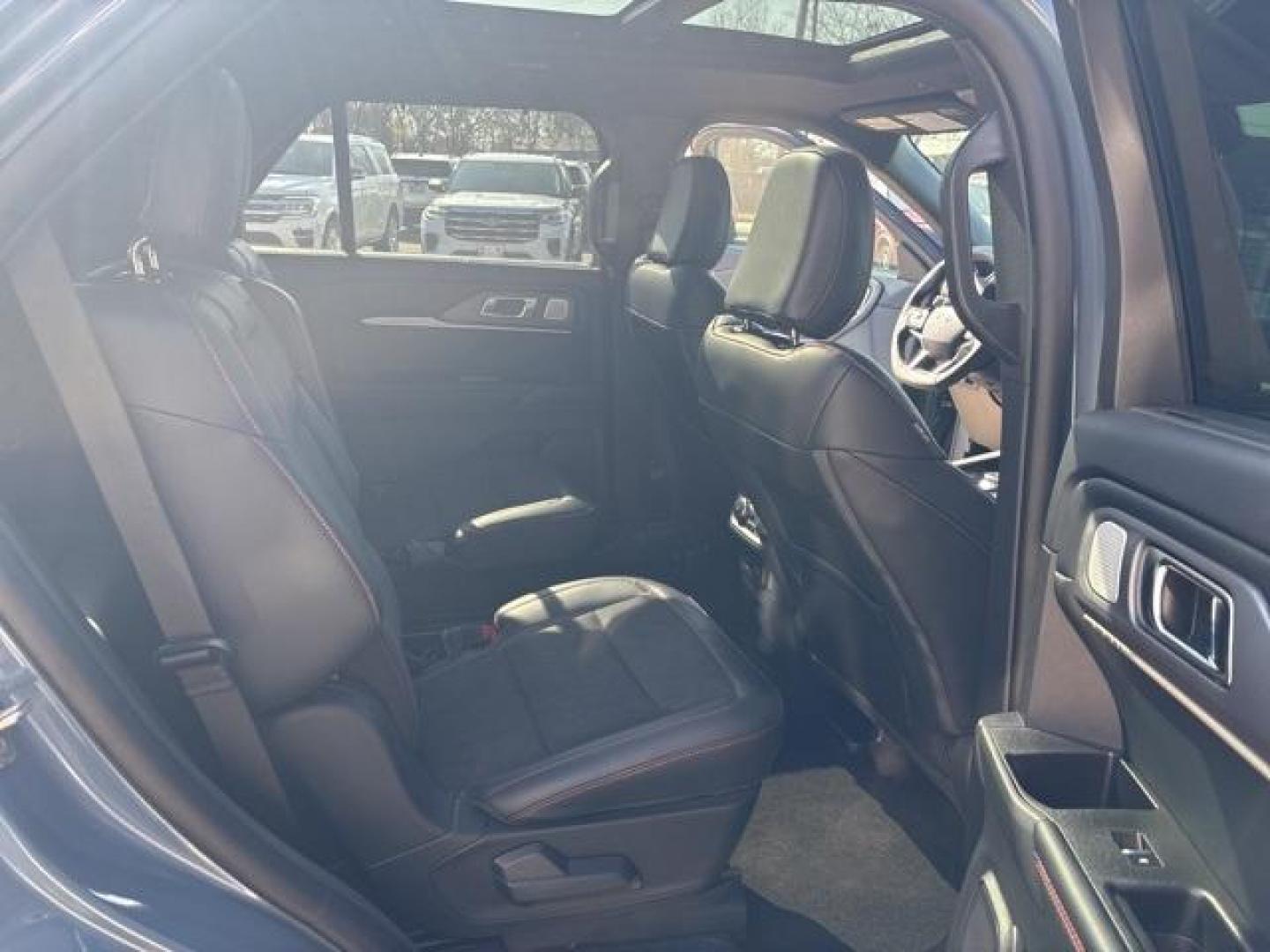 2025 Vapor Blue /Onyx Ford Explorer ST (1FMWK8GC4SG) with an 3.0L EcoBoost V6 engine, Automatic transmission, located at 1105 E Mulberry, Kaufman, TX, 75142, (972) 962-2151, 32.589550, -96.300926 - Vapor Blue Metallic 2025 Ford Explorer 4D Sport Utility ST 4WD 10-Speed Automatic 3.0L EcoBoost V6 4WD.<br><br>Recent Arrival!<br><br><br>Please call Paul Murrey Ford Inc. In Kaufman Texas A Family Dealership Since 1952 Serving the Dallas Fort Worth and East Texas areas for over 70 years. Please cal - Photo#18
