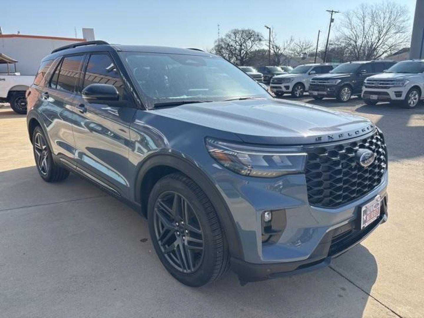 2025 Vapor Blue /Onyx Ford Explorer ST (1FMWK8GC4SG) with an 3.0L EcoBoost V6 engine, Automatic transmission, located at 1105 E Mulberry, Kaufman, TX, 75142, (972) 962-2151, 32.589550, -96.300926 - Vapor Blue Metallic 2025 Ford Explorer 4D Sport Utility ST 4WD 10-Speed Automatic 3.0L EcoBoost V6 4WD.<br><br>Recent Arrival!<br><br><br>Please call Paul Murrey Ford Inc. In Kaufman Texas A Family Dealership Since 1952 Serving the Dallas Fort Worth and East Texas areas for over 70 years. Please cal - Photo#5
