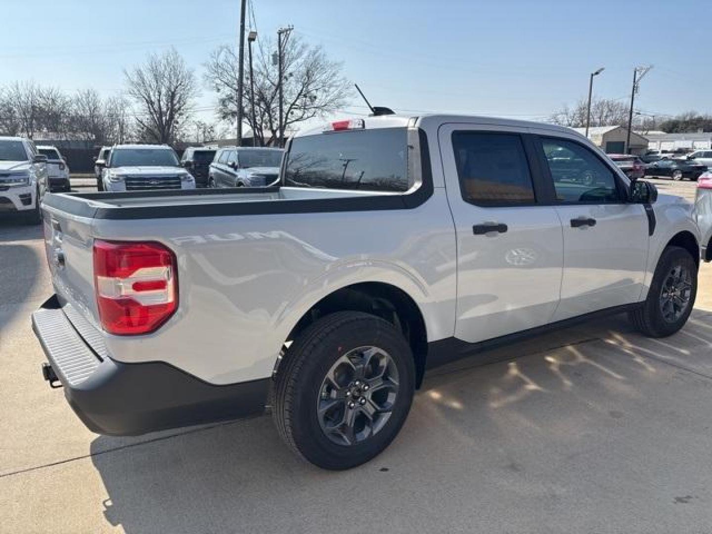 2025 Space White Metallic /Blue Ford Maverick XLT (3FTTW8H3XSR) with an 2.5L I-4 Hybrid engine, CVT transmission, located at 1105 E Mulberry, Kaufman, TX, 75142, (972) 962-2151, 32.589550, -96.300926 - Space White Metallic 2025 Ford Maverick 4D Crew Cab XLT FWD CVT 2.5L I-4 Hybrid 2.5L I-4 Hybrid.<br><br>Recent Arrival!<br><br><br>Please call Paul Murrey Ford Inc. In Kaufman Texas A Family Dealership Since 1952 Serving the Dallas Fort Worth and East Texas areas for over 70 years. Please call 972-9 - Photo#5