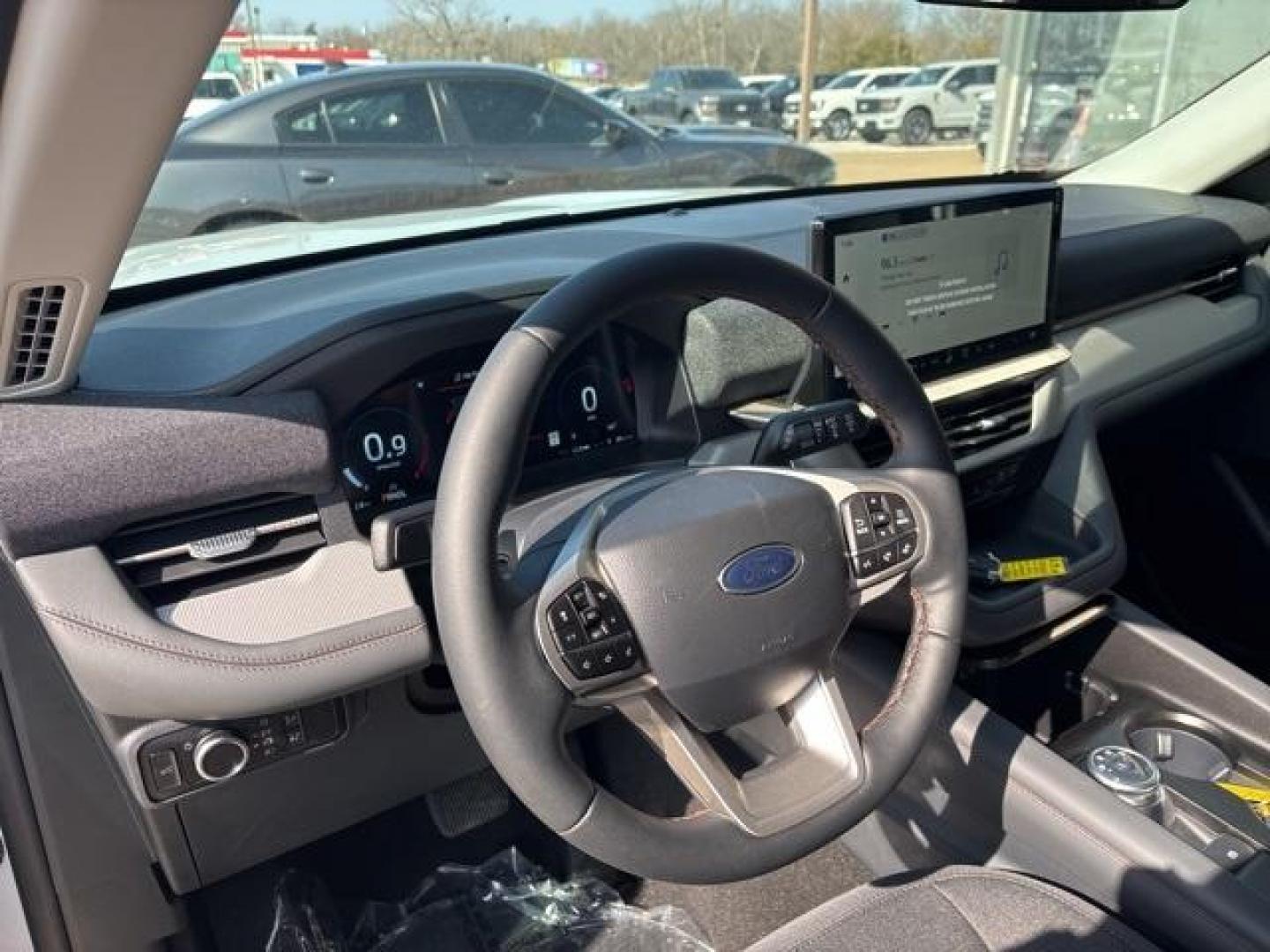 2025 Space White Metallic /Gray Ford Explorer Active (1FMUK7DH6SG) with an 2.3L EcoBoost I-4 engine, Automatic transmission, located at 1105 E Mulberry, Kaufman, TX, 75142, (972) 962-2151, 32.589550, -96.300926 - Space White Metallic 2025 Ford Explorer 4D Sport Utility Active RWD 10-Speed Automatic 2.3L EcoBoost I-4<br><br>20/29 City/Highway MPG<br><br><br>Please call Paul Murrey Ford Inc. In Kaufman Texas A Family Dealership Since 1952 Serving the Dallas Fort Worth and East Texas areas for over 70 years. Pl - Photo#11