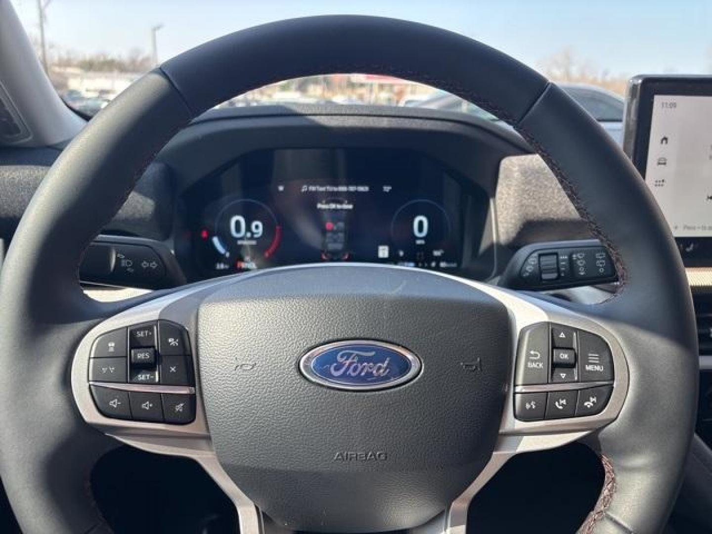 2025 Space White Metallic /Gray Ford Explorer Active (1FMUK7DH6SG) with an 2.3L EcoBoost I-4 engine, Automatic transmission, located at 1105 E Mulberry, Kaufman, TX, 75142, (972) 962-2151, 32.589550, -96.300926 - Space White Metallic 2025 Ford Explorer 4D Sport Utility Active RWD 10-Speed Automatic 2.3L EcoBoost I-4<br><br>20/29 City/Highway MPG<br><br><br>Please call Paul Murrey Ford Inc. In Kaufman Texas A Family Dealership Since 1952 Serving the Dallas Fort Worth and East Texas areas for over 70 years. Pl - Photo#20