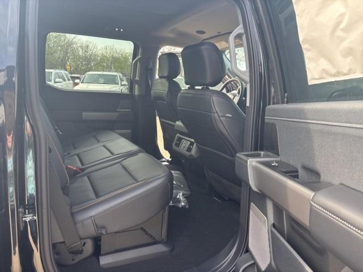 2025 Agate Black Metallic /Black Onyx Ford F-350SD Lariat (1FT8W3DM6SE) with an 6.7L High Output Power Stroke V8 Diesel engine, Automatic transmission, located at 1105 E Mulberry, Kaufman, TX, 75142, (972) 962-2151, 32.589550, -96.300926 - Agate Black Metallic 2025 Ford F-350SD 4D Crew Cab Lariat DRW 4WD 10-Speed Automatic 6.7L High Output Power Stroke V8 Diesel 4WD.<br><br><br>Please call Paul Murrey Ford Inc. In Kaufman Texas A Family Dealership Since 1952 Serving the Dallas Fort Worth and East Texas areas for over 70 years. Please - Photo#16