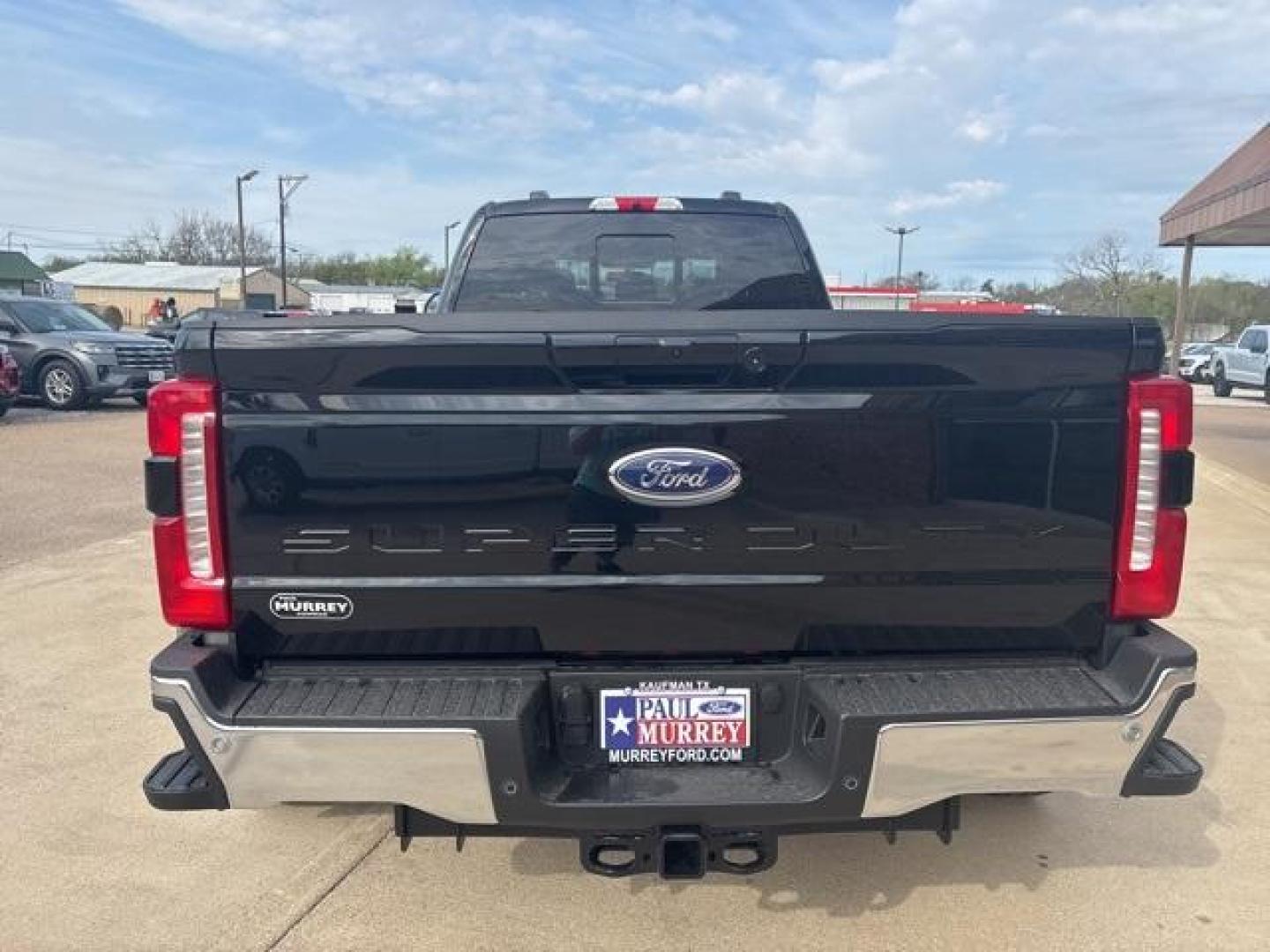 2025 Agate Black Metallic /Black Onyx Ford F-350SD Lariat (1FT8W3DM6SE) with an 6.7L High Output Power Stroke V8 Diesel engine, Automatic transmission, located at 1105 E Mulberry, Kaufman, TX, 75142, (972) 962-2151, 32.589550, -96.300926 - Agate Black Metallic 2025 Ford F-350SD 4D Crew Cab Lariat DRW 4WD 10-Speed Automatic 6.7L High Output Power Stroke V8 Diesel 4WD.<br><br><br>Please call Paul Murrey Ford Inc. In Kaufman Texas A Family Dealership Since 1952 Serving the Dallas Fort Worth and East Texas areas for over 70 years. Please - Photo#4