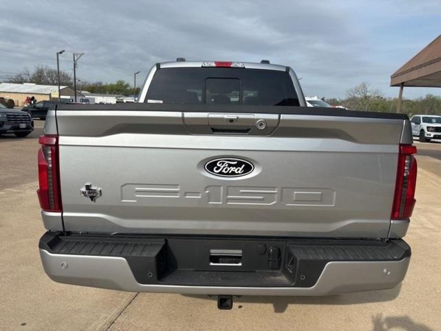 2025 Silver Metallic /Black Ford F-150 XLT (1FTFW3L8XSK) with an 2.7L V6 EcoBoost engine, Automatic transmission, located at 1105 E Mulberry, Kaufman, TX, 75142, (972) 962-2151, 32.589550, -96.300926 - Iconic Silver Metallic 2025 Ford F-150 4D SuperCrew XLT 4WD 10-Speed Automatic 2.7L V6 EcoBoost 4WD.<br><br><br>Please call Paul Murrey Ford Inc. In Kaufman Texas A Family Dealership Since 1952 Serving the Dallas Fort Worth and East Texas areas for over 70 years. Please call 972-962-2151 www.murreyf - Photo#4