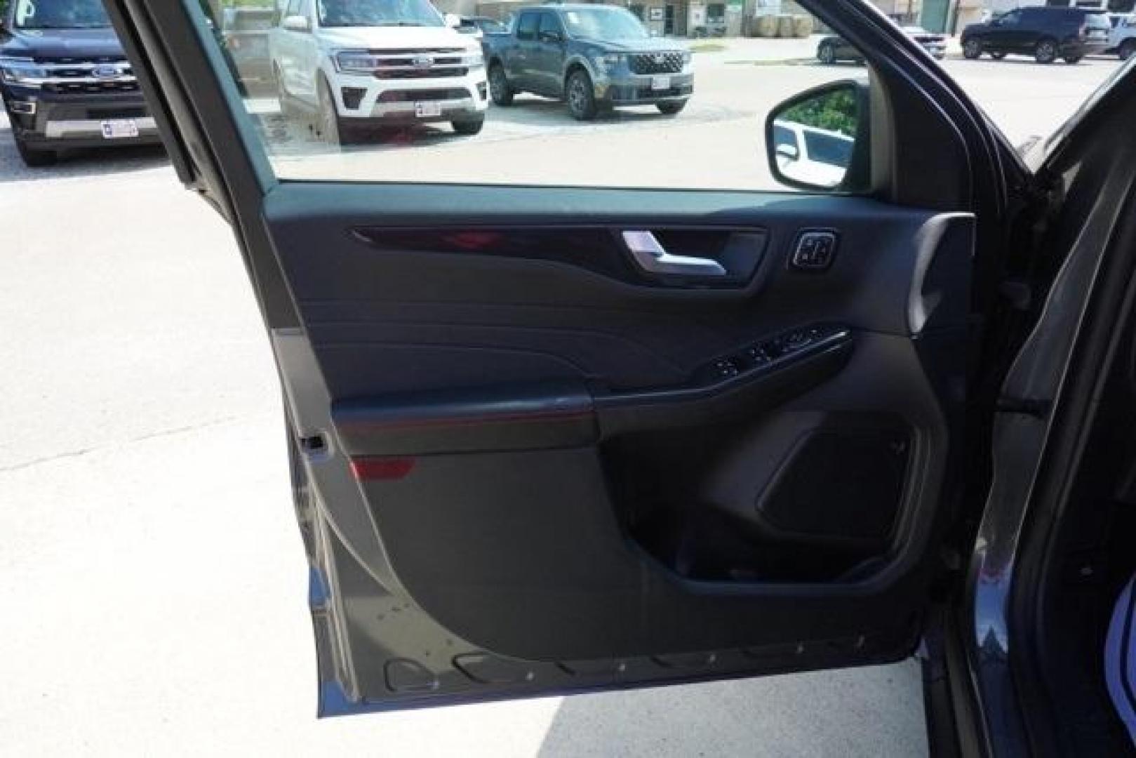 2024 Gray Metallic /Ebony Ford Escape ST-Line Select (1FMCU9NA8RU) with an EcoBoost 2.0L I4 GTDi DOHC Turbocharged VCT engine, Automatic transmission, located at 1105 E Mulberry, Kaufman, TX, 75142, (972) 962-2151, 32.589550, -96.300926 - Gray Metallic 2024 Ford Escape 4D Sport Utility ST-Line Select AWD 8-Speed Automatic EcoBoost 2.0L I4 GTDi DOHC Turbocharged VCT AWD.<br><br><br>Recent Arrival! 23/31 City/Highway MPG<br><br><br>Please call Paul Murrey Ford Inc. In Kaufman Texas A Family Dealership Since 1952 Serving the Dallas Fort - Photo#4