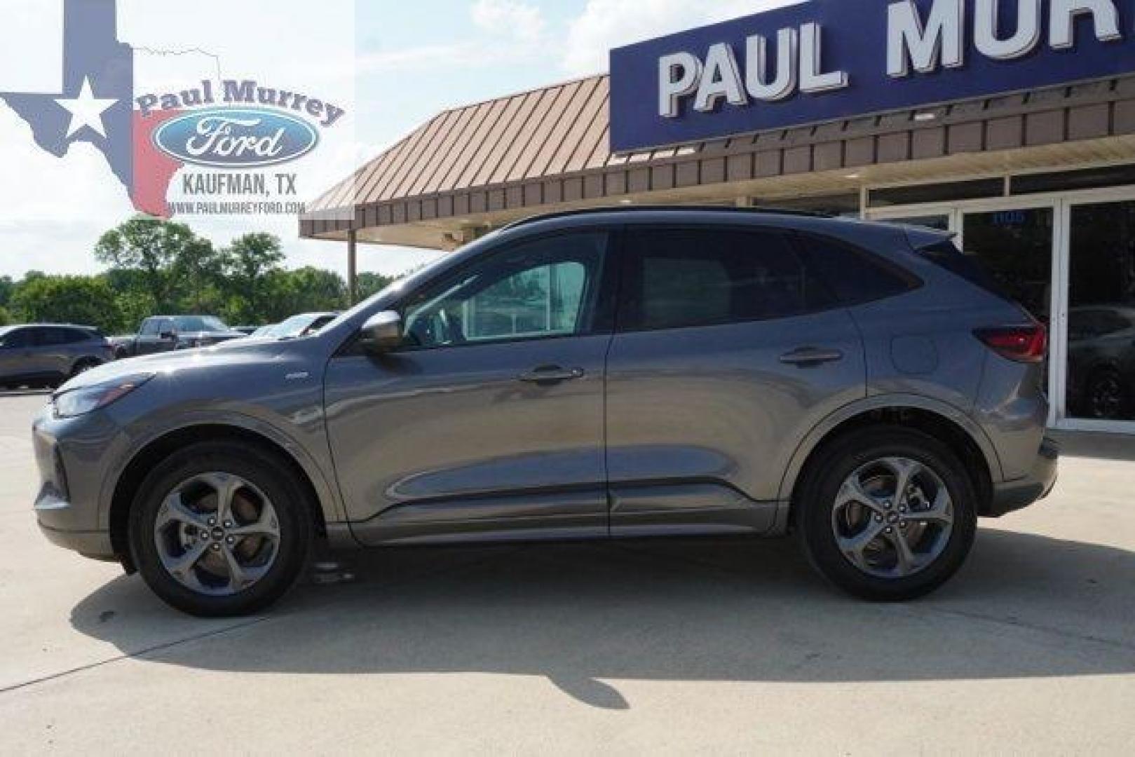 2024 Gray Metallic /Ebony Ford Escape ST-Line Select (1FMCU9NA8RU) with an EcoBoost 2.0L I4 GTDi DOHC Turbocharged VCT engine, Automatic transmission, located at 1105 E Mulberry, Kaufman, TX, 75142, (972) 962-2151, 32.589550, -96.300926 - Gray Metallic 2024 Ford Escape 4D Sport Utility ST-Line Select AWD 8-Speed Automatic EcoBoost 2.0L I4 GTDi DOHC Turbocharged VCT AWD.<br><br><br>23/31 City/Highway MPG<br><br><br>Please call Paul Murrey Ford Inc. In Kaufman Texas A Family Dealership Since 1952 Serving the Dallas Fort Worth and East - Photo#3