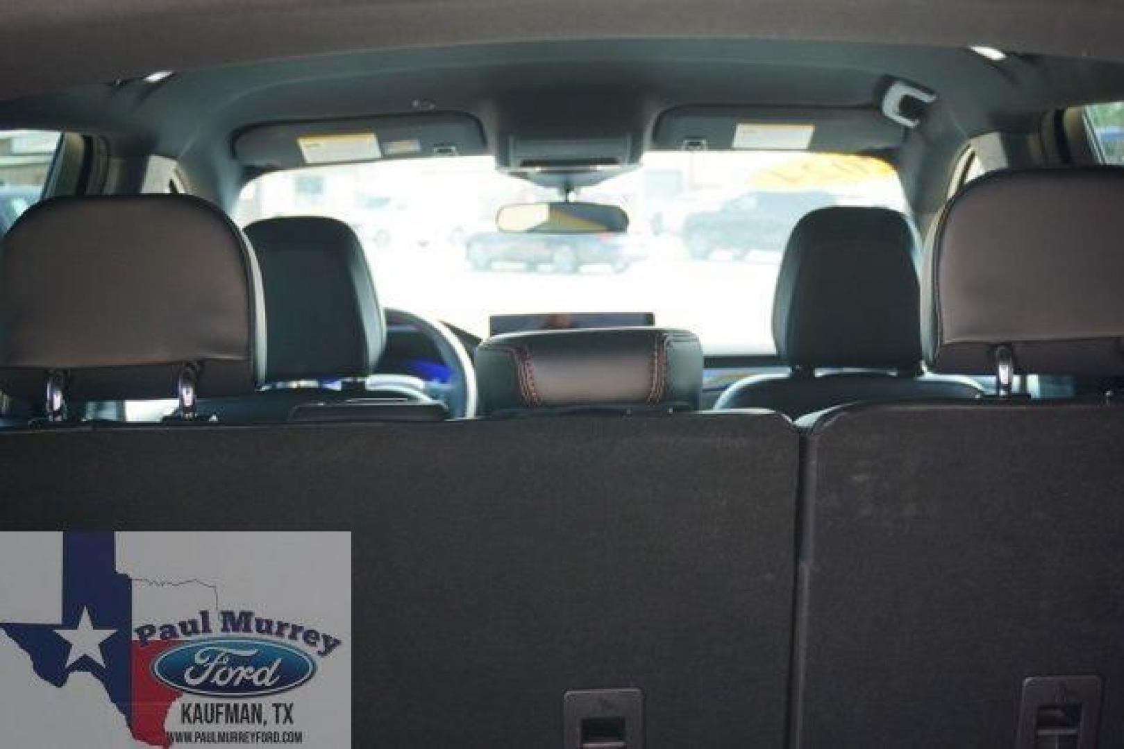 2024 Gray Metallic /Ebony Ford Escape ST-Line Select (1FMCU9NA8RU) with an EcoBoost 2.0L I4 GTDi DOHC Turbocharged VCT engine, Automatic transmission, located at 1105 E Mulberry, Kaufman, TX, 75142, (972) 962-2151, 32.589550, -96.300926 - Gray Metallic 2024 Ford Escape 4D Sport Utility ST-Line Select AWD 8-Speed Automatic EcoBoost 2.0L I4 GTDi DOHC Turbocharged VCT AWD.<br><br><br>23/31 City/Highway MPG<br><br><br>Please call Paul Murrey Ford Inc. In Kaufman Texas A Family Dealership Since 1952 Serving the Dallas Fort Worth and East - Photo#7