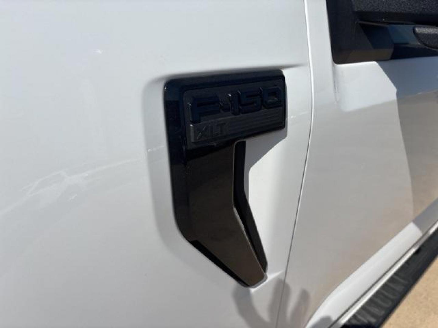 2025 Oxford White /Black Ford F-150 XLT (1FTFW3L59SF) with an 5.0L V8 engine, Automatic transmission, located at 1105 E Mulberry, Kaufman, TX, 75142, (972) 962-2151, 32.589550, -96.300926 - Oxford White 2025 Ford F-150 4D SuperCrew XLT 4WD 10-Speed Automatic 5.0L V8 4WD.<br><br><br>Please call Paul Murrey Ford Inc. In Kaufman Texas A Family Dealership Since 1952 Serving the Dallas Fort Worth and East Texas areas for over 70 years. Please call 972-962-2151 www.murreyford.com www.usedcar - Photo#8