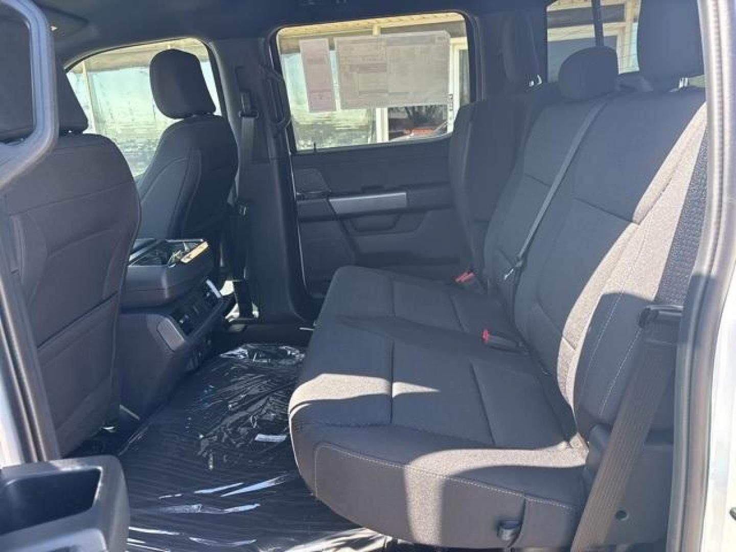 2025 Oxford White /Black Ford F-150 XLT (1FTFW3L59SF) with an 5.0L V8 engine, Automatic transmission, located at 1105 E Mulberry, Kaufman, TX, 75142, (972) 962-2151, 32.589550, -96.300926 - Oxford White 2025 Ford F-150 4D SuperCrew XLT 4WD 10-Speed Automatic 5.0L V8 4WD.<br><br><br>Please call Paul Murrey Ford Inc. In Kaufman Texas A Family Dealership Since 1952 Serving the Dallas Fort Worth and East Texas areas for over 70 years. Please call 972-962-2151 www.murreyford.com www.usedcar - Photo#11