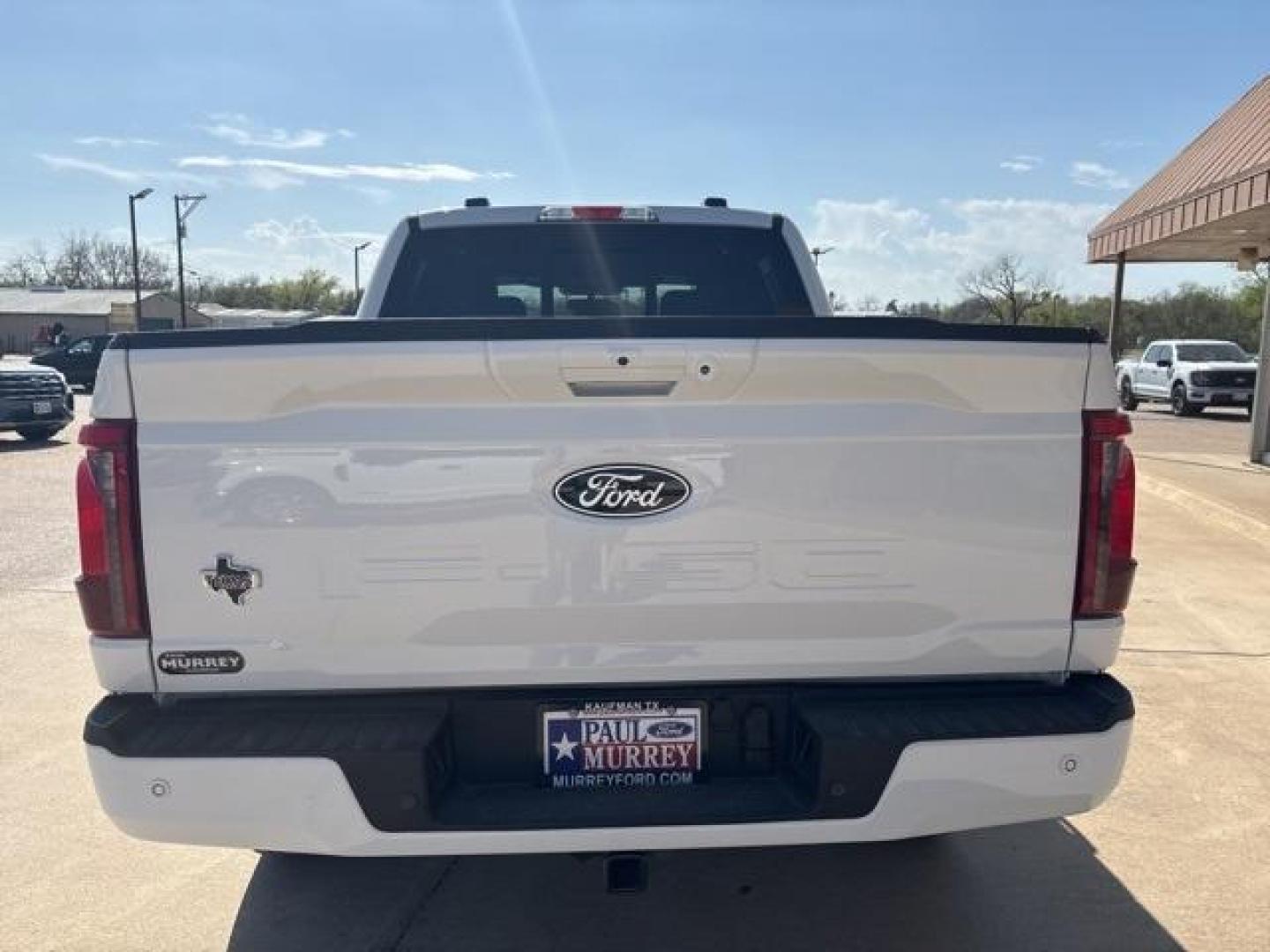2025 Oxford White /Black Ford F-150 XLT (1FTFW3L59SF) with an 5.0L V8 engine, Automatic transmission, located at 1105 E Mulberry, Kaufman, TX, 75142, (972) 962-2151, 32.589550, -96.300926 - Oxford White 2025 Ford F-150 4D SuperCrew XLT 4WD 10-Speed Automatic 5.0L V8 4WD.<br><br><br>Please call Paul Murrey Ford Inc. In Kaufman Texas A Family Dealership Since 1952 Serving the Dallas Fort Worth and East Texas areas for over 70 years. Please call 972-962-2151 www.murreyford.com www.usedcar - Photo#4