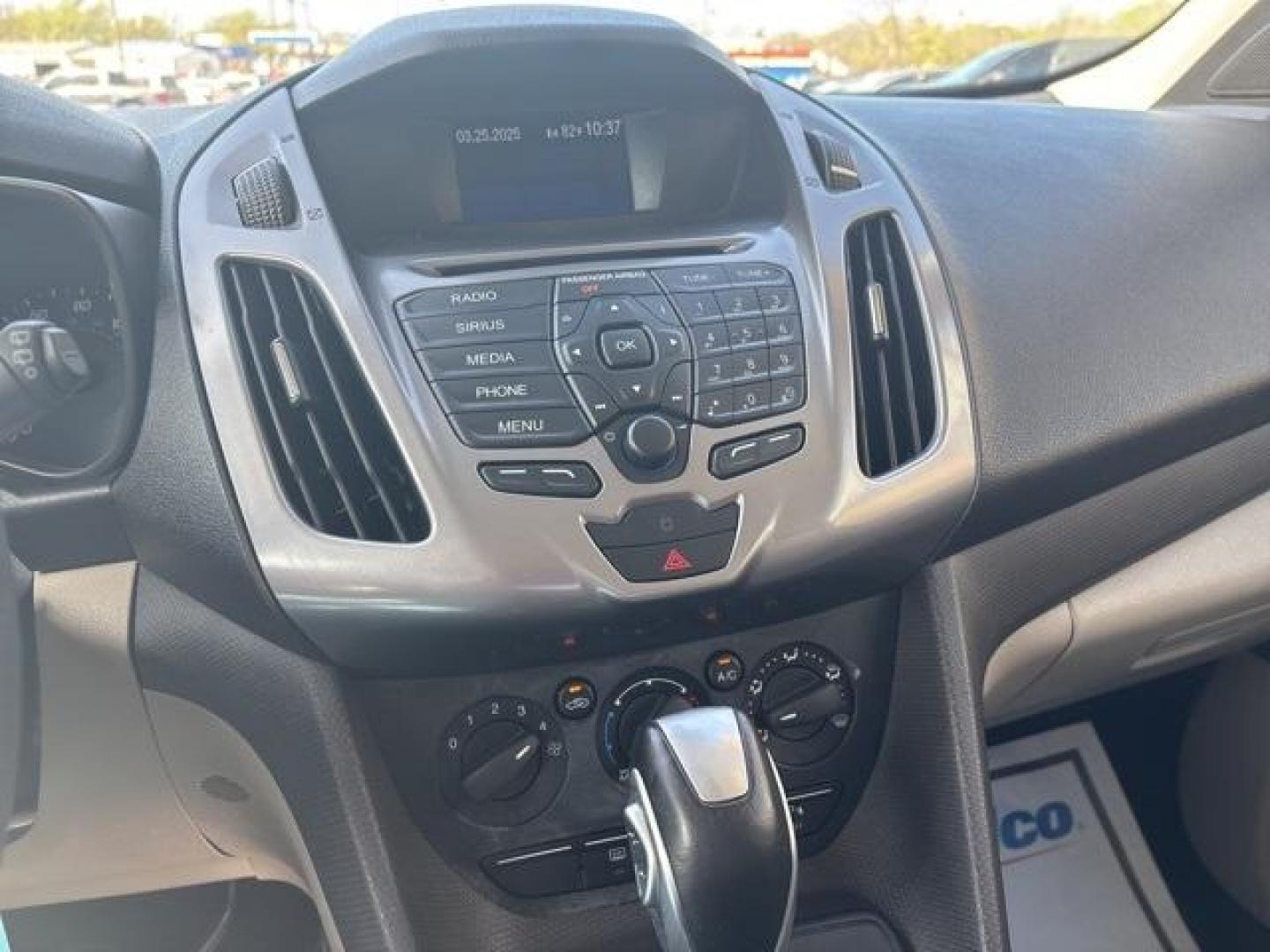 2015 Magnetic Metallic /Medium Stone Ford Transit Connect XLT (NM0GE9F74F1) with an Duratec 2.5L I4 engine, Automatic transmission, located at 1105 E Mulberry, Kaufman, TX, 75142, (972) 962-2151, 32.589550, -96.300926 - Photo#18