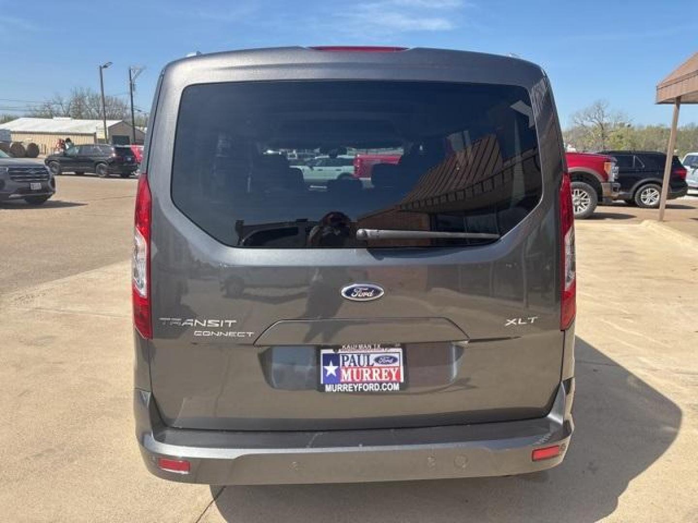 2015 Magnetic Metallic /Medium Stone Ford Transit Connect XLT (NM0GE9F74F1) with an Duratec 2.5L I4 engine, Automatic transmission, located at 1105 E Mulberry, Kaufman, TX, 75142, (972) 962-2151, 32.589550, -96.300926 - Photo#4