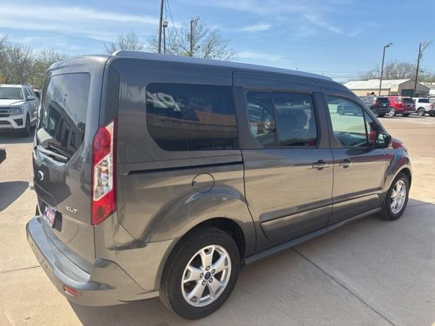 2015 Magnetic Metallic /Medium Stone Ford Transit Connect XLT (NM0GE9F74F1) with an Duratec 2.5L I4 engine, Automatic transmission, located at 1105 E Mulberry, Kaufman, TX, 75142, (972) 962-2151, 32.589550, -96.300926 - Photo#5