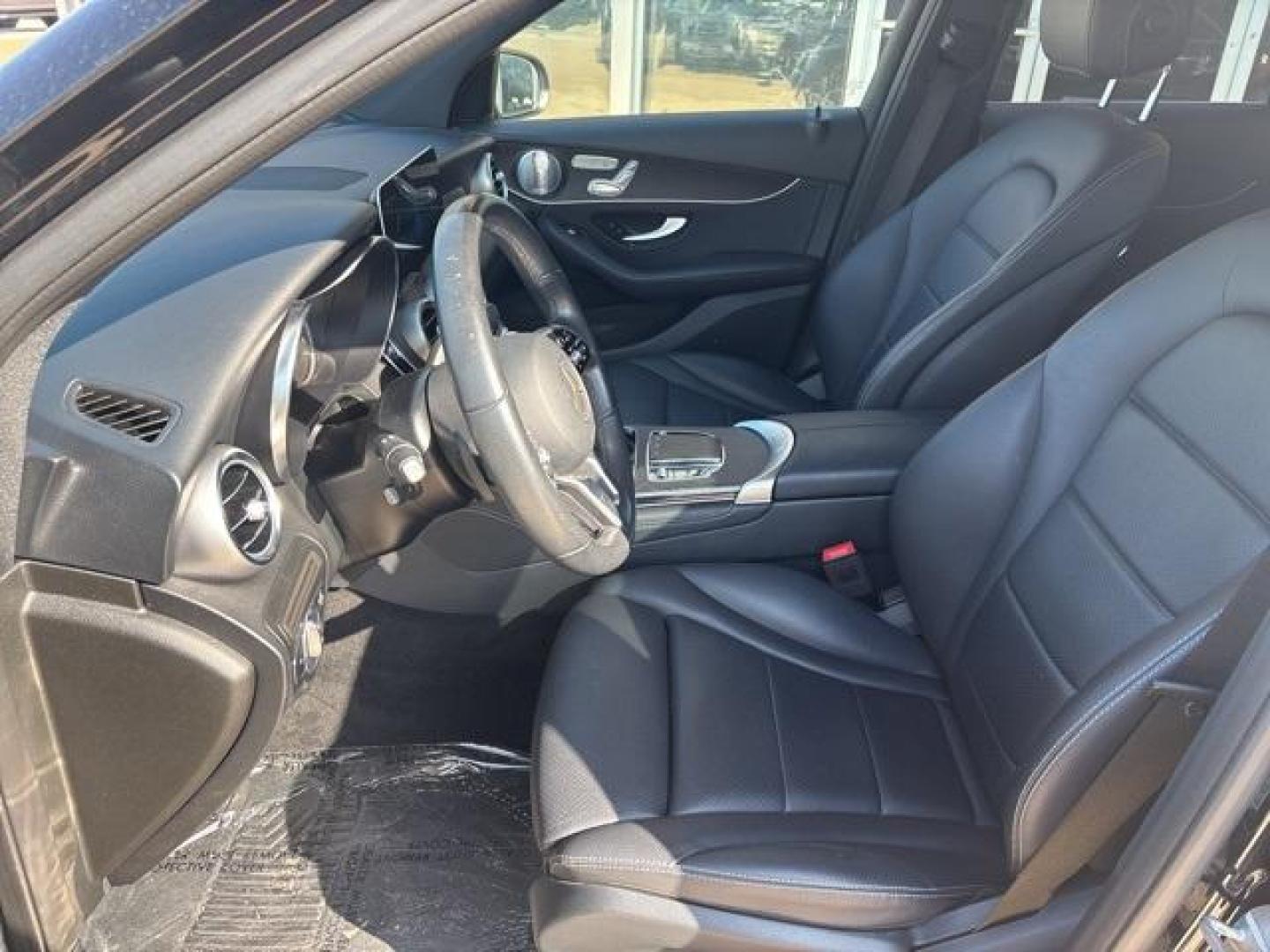 2020 Black /Black Mercedes-Benz GLC GLC 300 (WDC0G8DB1LF) with an I4 engine, Automatic transmission, located at 1105 E Mulberry, Kaufman, TX, 75142, (972) 962-2151, 32.589550, -96.300926 - Black 2020 Mercedes-Benz GLC 4D Sport Utility GLC 300 RWD 9-Speed Automatic I4 Priced below KBB Fair Purchase Price!<br><br><br>Odometer is 33259 miles below market average! 22/29 City/Highway MPG<br><br><br>Please call Paul Murrey Ford Inc. In Kaufman Texas A Family Dealership Since 1952 Serving th - Photo#9