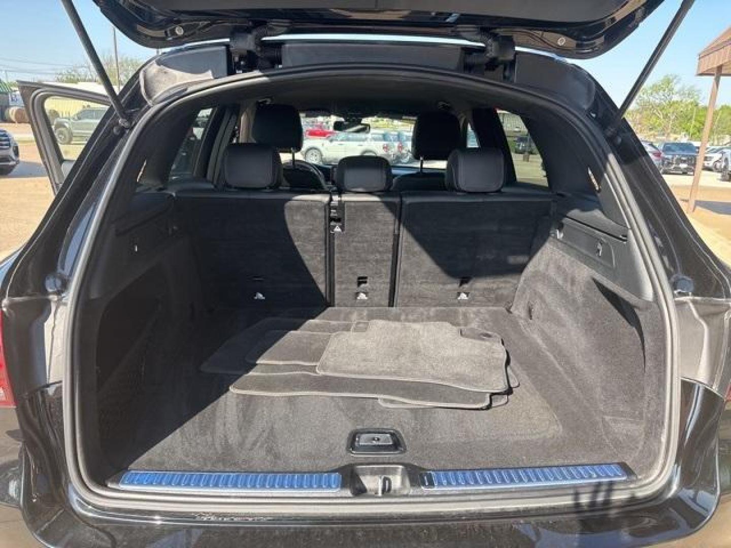 2020 Black /Black Mercedes-Benz GLC GLC 300 (WDC0G8DB1LF) with an I4 engine, Automatic transmission, located at 1105 E Mulberry, Kaufman, TX, 75142, (972) 962-2151, 32.589550, -96.300926 - Black 2020 Mercedes-Benz GLC 4D Sport Utility GLC 300 RWD 9-Speed Automatic I4 Priced below KBB Fair Purchase Price!<br><br><br>Odometer is 33259 miles below market average! 22/29 City/Highway MPG<br><br><br>Please call Paul Murrey Ford Inc. In Kaufman Texas A Family Dealership Since 1952 Serving th - Photo#14