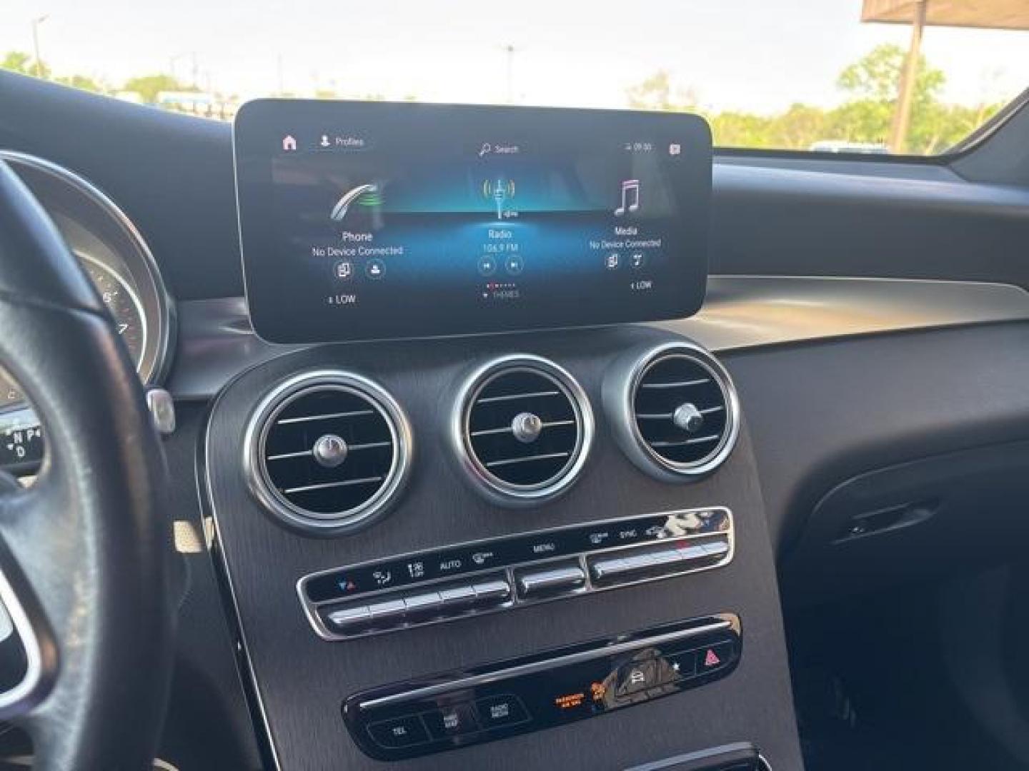 2020 Black /Black Mercedes-Benz GLC GLC 300 (WDC0G8DB1LF) with an I4 engine, Automatic transmission, located at 1105 E Mulberry, Kaufman, TX, 75142, (972) 962-2151, 32.589550, -96.300926 - Black 2020 Mercedes-Benz GLC 4D Sport Utility GLC 300 RWD 9-Speed Automatic I4 Priced below KBB Fair Purchase Price!<br><br><br>Odometer is 33259 miles below market average! 22/29 City/Highway MPG<br><br><br>Please call Paul Murrey Ford Inc. In Kaufman Texas A Family Dealership Since 1952 Serving th - Photo#21