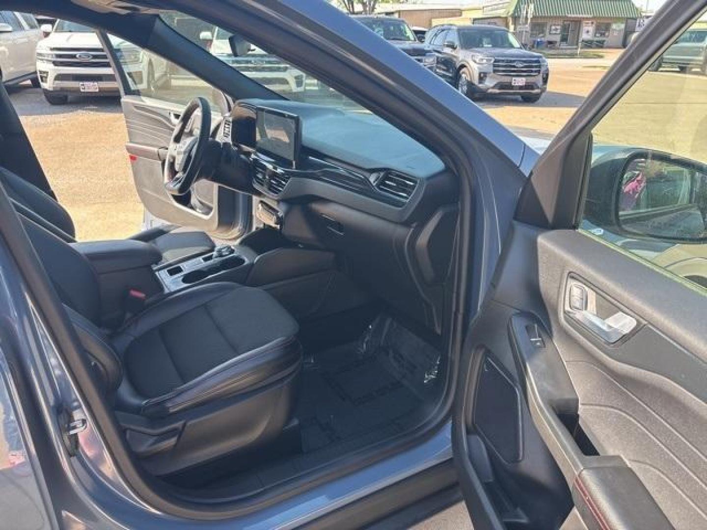 2023 Vapor Blue Metallic /Ebony With Red Stitching Ford Escape ST-Line (1FMCU0MN9PU) with an 1.5L EcoBoost engine, Automatic transmission, located at 1105 E Mulberry, Kaufman, TX, 75142, (972) 962-2151, 32.589550, -96.300926 - Vapor Blue Metallic 2023 Ford Escape 4D Sport Utility ST-Line FWD 8-Speed Automatic 1.5L EcoBoost<br><br><br>Recent Arrival! Odometer is 23078 miles below market average! 27/34 City/Highway MPG<br><br><br>Please call Paul Murrey Ford Inc. In Kaufman Texas A Family Dealership Since 1952 Serving the D - Photo#11