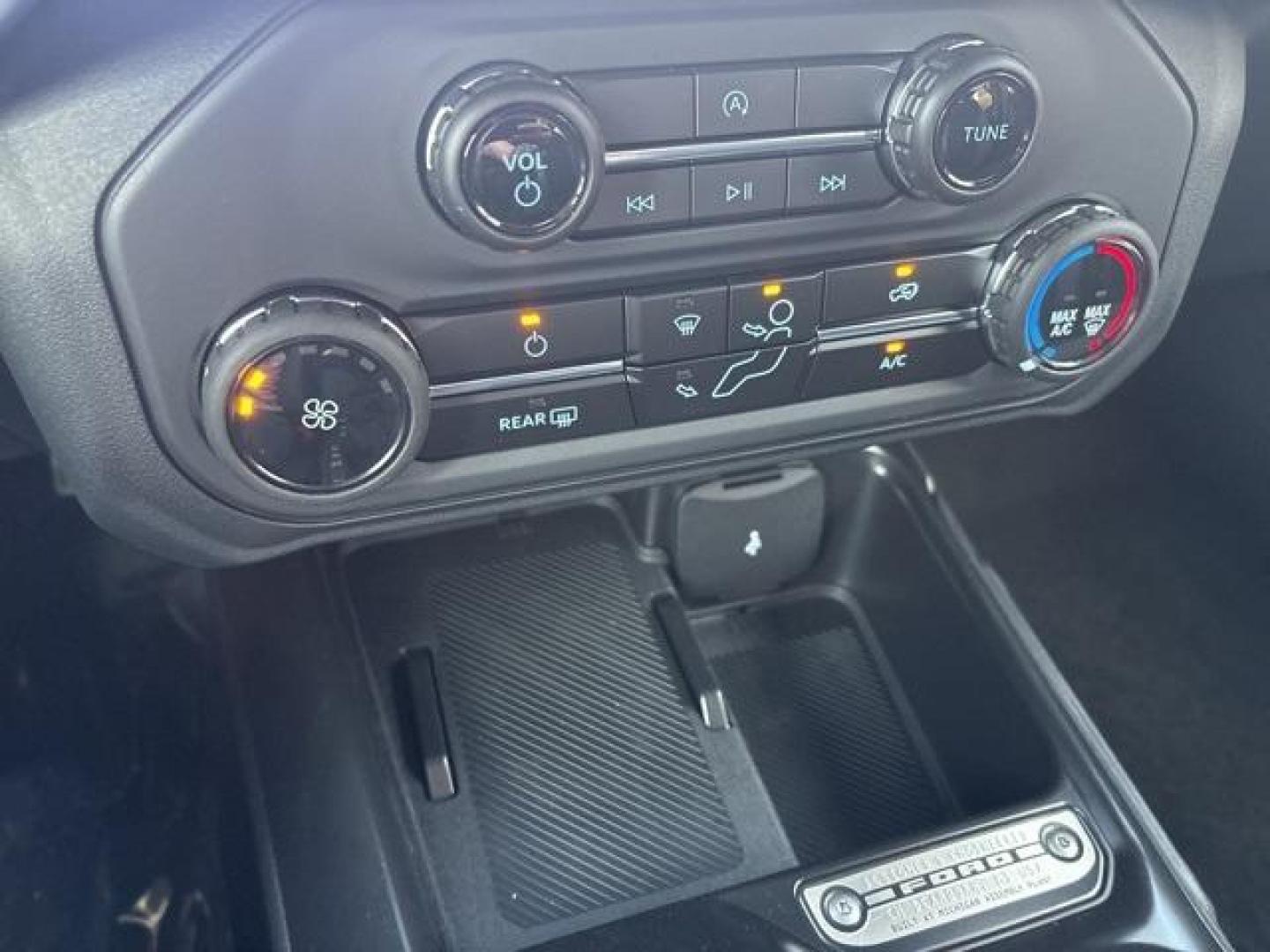 2025 Shadow Black /Black Onyx Interior Ford Bronco Base (1FMDE6BH2SL) with an 2.3L EcoBoost I-4 engine, Automatic transmission, located at 1105 E Mulberry, Kaufman, TX, 75142, (972) 962-2151, 32.589550, -96.300926 - Shadow Black 2025 Ford Bronco 4D Sport Utility 4WD 10-Speed Automatic 2.3L EcoBoost I-4<br><br><br>Please call Paul Murrey Ford Inc. In Kaufman Texas A Family Dealership Since 1952 Serving the Dallas Fort Worth and East Texas areas for over 70 years. Please call 972-962-2151 www.murreyford.com www.u - Photo#19