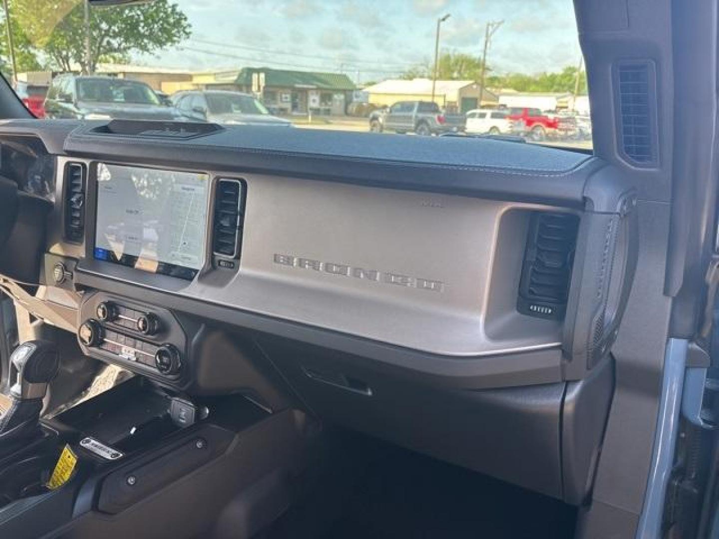 2025 Azure Gray Metallic /Black Ford Bronco Outer Banks (1FMEE8BP9SL) with an 2.7L EcoBoost V6 engine, Automatic transmission, located at 1105 E Mulberry, Kaufman, TX, 75142, (972) 962-2151, 32.589550, -96.300926 - Azure Gray Metallic Tri-Coat 2025 Ford Bronco 4D Sport Utility Outer Banks 4WD 10-Speed Automatic 2.7L EcoBoost V6<br><br><br>Please call Paul Murrey Ford Inc. In Kaufman Texas A Family Dealership Since 1952 Serving the Dallas Fort Worth and East Texas areas for over 70 years. Please call 972-962-21 - Photo#14