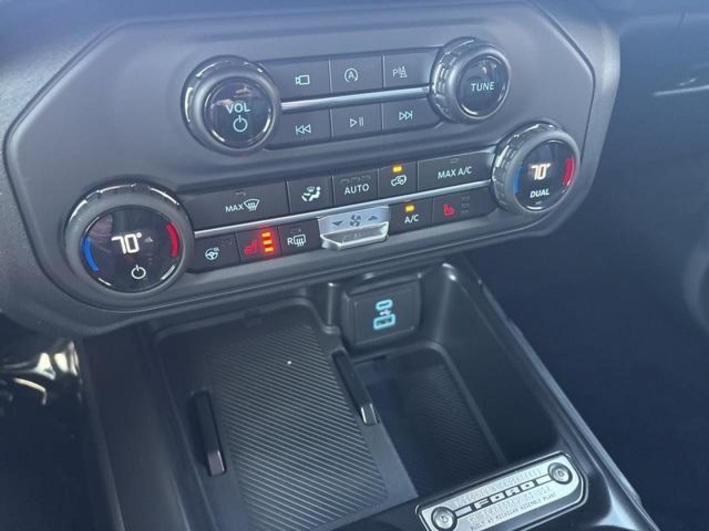 2025 Azure Gray Metallic /Black Ford Bronco Outer Banks (1FMEE8BP9SL) with an 2.7L EcoBoost V6 engine, Automatic transmission, located at 1105 E Mulberry, Kaufman, TX, 75142, (972) 962-2151, 32.589550, -96.300926 - Azure Gray Metallic Tri-Coat 2025 Ford Bronco 4D Sport Utility Outer Banks 4WD 10-Speed Automatic 2.7L EcoBoost V6<br><br><br>Please call Paul Murrey Ford Inc. In Kaufman Texas A Family Dealership Since 1952 Serving the Dallas Fort Worth and East Texas areas for over 70 years. Please call 972-962-21 - Photo#21
