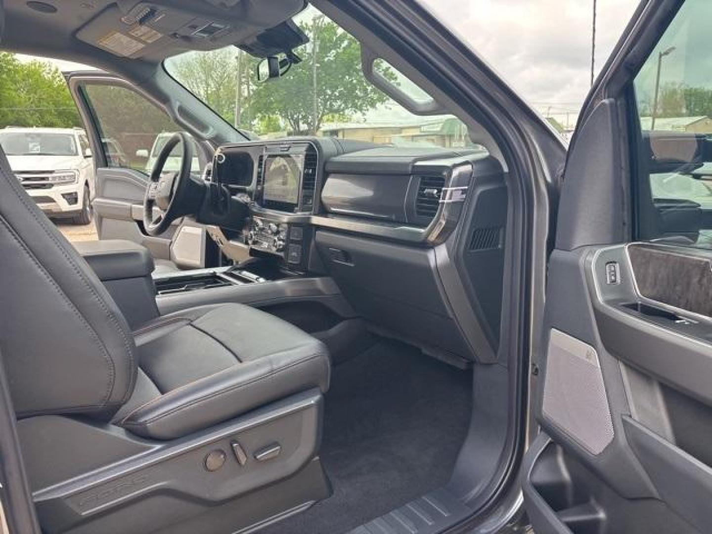2025 Carbonized Gray Metallic /Black Onyx Ford F-350SD Lariat (1FT8W3DT6SE) with an Power Stroke 6.7L V8 DI 32V OHV Turbodiesel engine, Automatic transmission, located at 1105 E Mulberry, Kaufman, TX, 75142, (972) 962-2151, 32.589550, -96.300926 - Carbonized Gray Metallic 2025 Ford F-350SD 4D Crew Cab Lariat DRW 4WD 10-Speed Automatic Power Stroke 6.7L V8 DI 32V OHV Turbodiesel 4WD.<br><br>Recent Arrival!<br><br><br>Please call Paul Murrey Ford Inc. In Kaufman Texas A Family Dealership Since 1952 Serving the Dallas Fort Worth and East Texas a - Photo#13