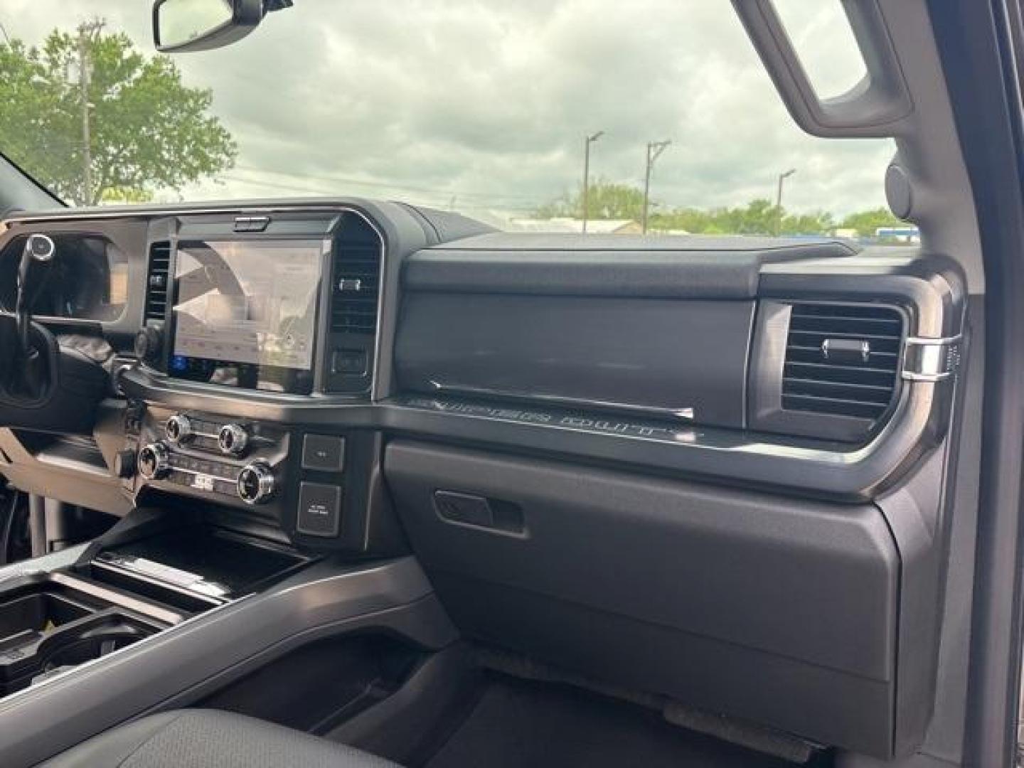 2025 Carbonized Gray Metallic /Black Onyx Ford F-350SD Lariat (1FT8W3DT6SE) with an Power Stroke 6.7L V8 DI 32V OHV Turbodiesel engine, Automatic transmission, located at 1105 E Mulberry, Kaufman, TX, 75142, (972) 962-2151, 32.589550, -96.300926 - Carbonized Gray Metallic 2025 Ford F-350SD 4D Crew Cab Lariat DRW 4WD 10-Speed Automatic Power Stroke 6.7L V8 DI 32V OHV Turbodiesel 4WD.<br><br>Recent Arrival!<br><br><br>Please call Paul Murrey Ford Inc. In Kaufman Texas A Family Dealership Since 1952 Serving the Dallas Fort Worth and East Texas a - Photo#14