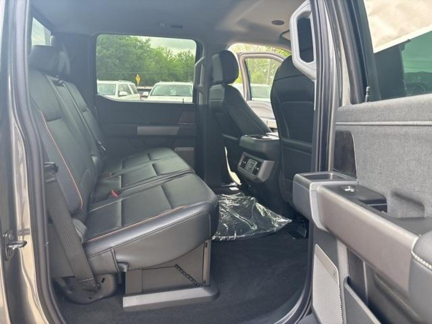 2025 Carbonized Gray Metallic /Black Onyx Ford F-350SD Lariat (1FT8W3DT6SE) with an Power Stroke 6.7L V8 DI 32V OHV Turbodiesel engine, Automatic transmission, located at 1105 E Mulberry, Kaufman, TX, 75142, (972) 962-2151, 32.589550, -96.300926 - Carbonized Gray Metallic 2025 Ford F-350SD 4D Crew Cab Lariat DRW 4WD 10-Speed Automatic Power Stroke 6.7L V8 DI 32V OHV Turbodiesel 4WD.<br><br>Recent Arrival!<br><br><br>Please call Paul Murrey Ford Inc. In Kaufman Texas A Family Dealership Since 1952 Serving the Dallas Fort Worth and East Texas a - Photo#15