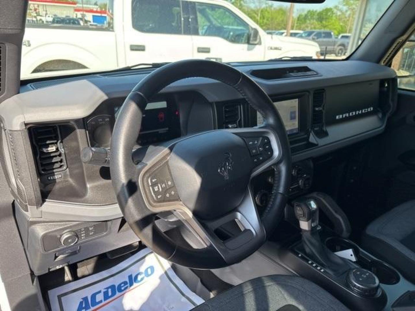 2021 Oxford White /Dark Gray W/Black Onyx Ford Bronco Big Bend (1FMDE5BH0ML) with an 2.3L EcoBoost I-4 engine, Automatic transmission, located at 1105 E Mulberry, Kaufman, TX, 75142, (972) 962-2151, 32.589550, -96.300926 - Oxford White 2021 Ford Bronco 4D Sport Utility Big Bend 4WD 10-Speed Automatic 2.3L EcoBoost I-4 Priced below KBB Fair Purchase Price!<br><br><br>Please call Paul Murrey Ford Inc. In Kaufman Texas A Family Dealership Since 1952 Serving the Dallas Fort Worth and East Texas areas for over 70 years. Pl - Photo#10