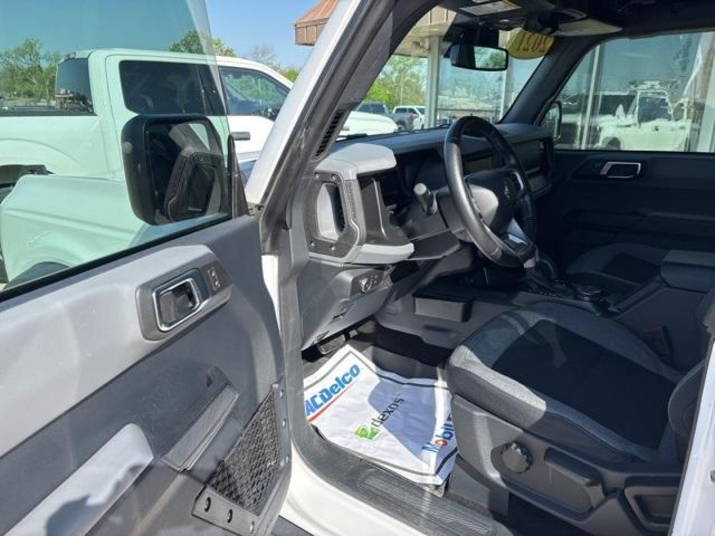 2021 Oxford White /Dark Gray W/Black Onyx Ford Bronco Big Bend (1FMDE5BH0ML) with an 2.3L EcoBoost I-4 engine, Automatic transmission, located at 1105 E Mulberry, Kaufman, TX, 75142, (972) 962-2151, 32.589550, -96.300926 - Oxford White 2021 Ford Bronco 4D Sport Utility Big Bend 4WD 10-Speed Automatic 2.3L EcoBoost I-4 Priced below KBB Fair Purchase Price!<br><br><br>Please call Paul Murrey Ford Inc. In Kaufman Texas A Family Dealership Since 1952 Serving the Dallas Fort Worth and East Texas areas for over 70 years. Pl - Photo#8