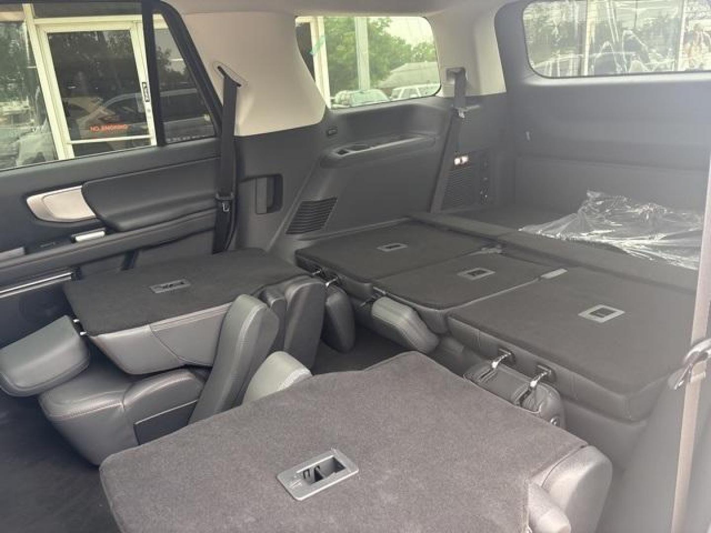 2025 Silver Metallic /Dark Gray Ford Expedition (1FMJU1H86SE) with an EcoBoost 3.5L V6 GTDi DOHC 24V Twin Turbocharged engine, Automatic transmission, located at 1105 E Mulberry, Kaufman, TX, 75142, (972) 962-2151, 32.589550, -96.300926 - Space Silver Metallic 2025 Ford Expedition 4D Sport Utility RWD 10-Speed Automatic EcoBoost 3.5L V6 GTDi DOHC 24V Twin Turbocharged<br><br><br>Please call Paul Murrey Ford Inc. In Kaufman Texas A Family Dealership Since 1952 Serving the Dallas Fort Worth and East Texas areas for over 70 years. Pleas - Photo#14