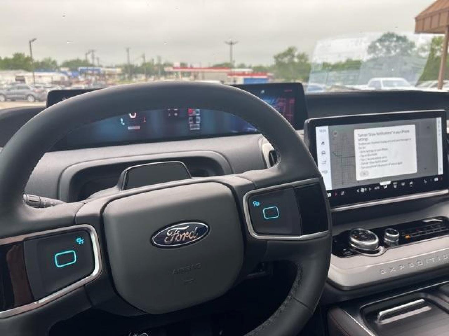 2025 Silver Metallic /Dark Gray Ford Expedition (1FMJU1H86SE) with an EcoBoost 3.5L V6 GTDi DOHC 24V Twin Turbocharged engine, Automatic transmission, located at 1105 E Mulberry, Kaufman, TX, 75142, (972) 962-2151, 32.589550, -96.300926 - Space Silver Metallic 2025 Ford Expedition 4D Sport Utility RWD 10-Speed Automatic EcoBoost 3.5L V6 GTDi DOHC 24V Twin Turbocharged<br><br><br>Please call Paul Murrey Ford Inc. In Kaufman Texas A Family Dealership Since 1952 Serving the Dallas Fort Worth and East Texas areas for over 70 years. Pleas - Photo#21
