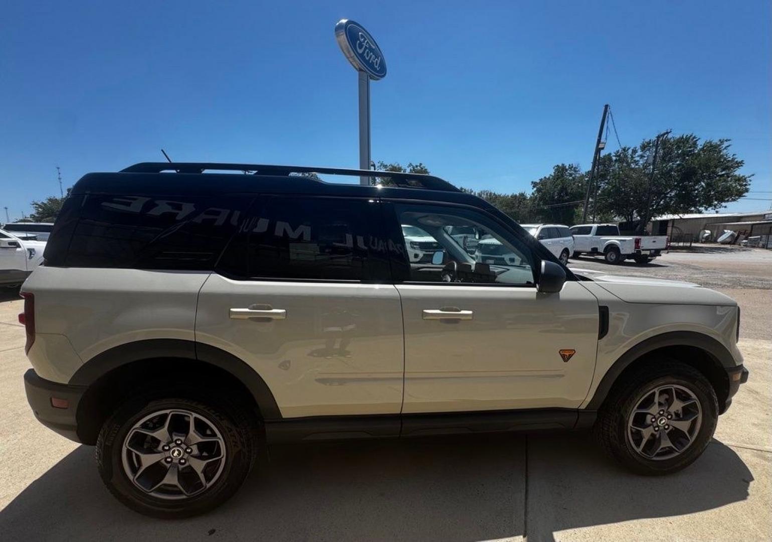 2024 Desert Sand /Ebony/Roast Ford Bronco Sport Badlands (3FMCR9D9XRR) with an EcoBoost 2.0L I4 GTDi DOHC Turbocharged VCT engine, Automatic transmission, located at 1105 E Mulberry, Kaufman, TX, 75142, (972) 962-2151, 32.589550, -96.300926 - Desert Sand 2024 Ford Bronco Sport 4D Sport Utility Badlands 4WD 8-Speed Automatic EcoBoost 2.0L I4 GTDi DOHC Turbocharged VCT<br><br><br>Odometer is 9205 miles below market average! 21/26 City/Highway MPG<br><br><br>Please call Paul Murrey Ford Inc. In Kaufman Texas A Family Dealership Since 1952 S- Photo#15