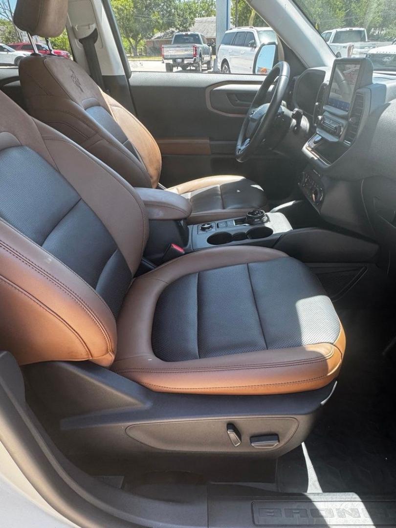 2024 Desert Sand /Ebony/Roast Ford Bronco Sport Badlands (3FMCR9D9XRR) with an EcoBoost 2.0L I4 GTDi DOHC Turbocharged VCT engine, Automatic transmission, located at 1105 E Mulberry, Kaufman, TX, 75142, (972) 962-2151, 32.589550, -96.300926 - Desert Sand 2024 Ford Bronco Sport 4D Sport Utility Badlands 4WD 8-Speed Automatic EcoBoost 2.0L I4 GTDi DOHC Turbocharged VCT<br><br><br>Odometer is 9205 miles below market average! 21/26 City/Highway MPG<br><br><br>Please call Paul Murrey Ford Inc. In Kaufman Texas A Family Dealership Since 1952 S- Photo#35